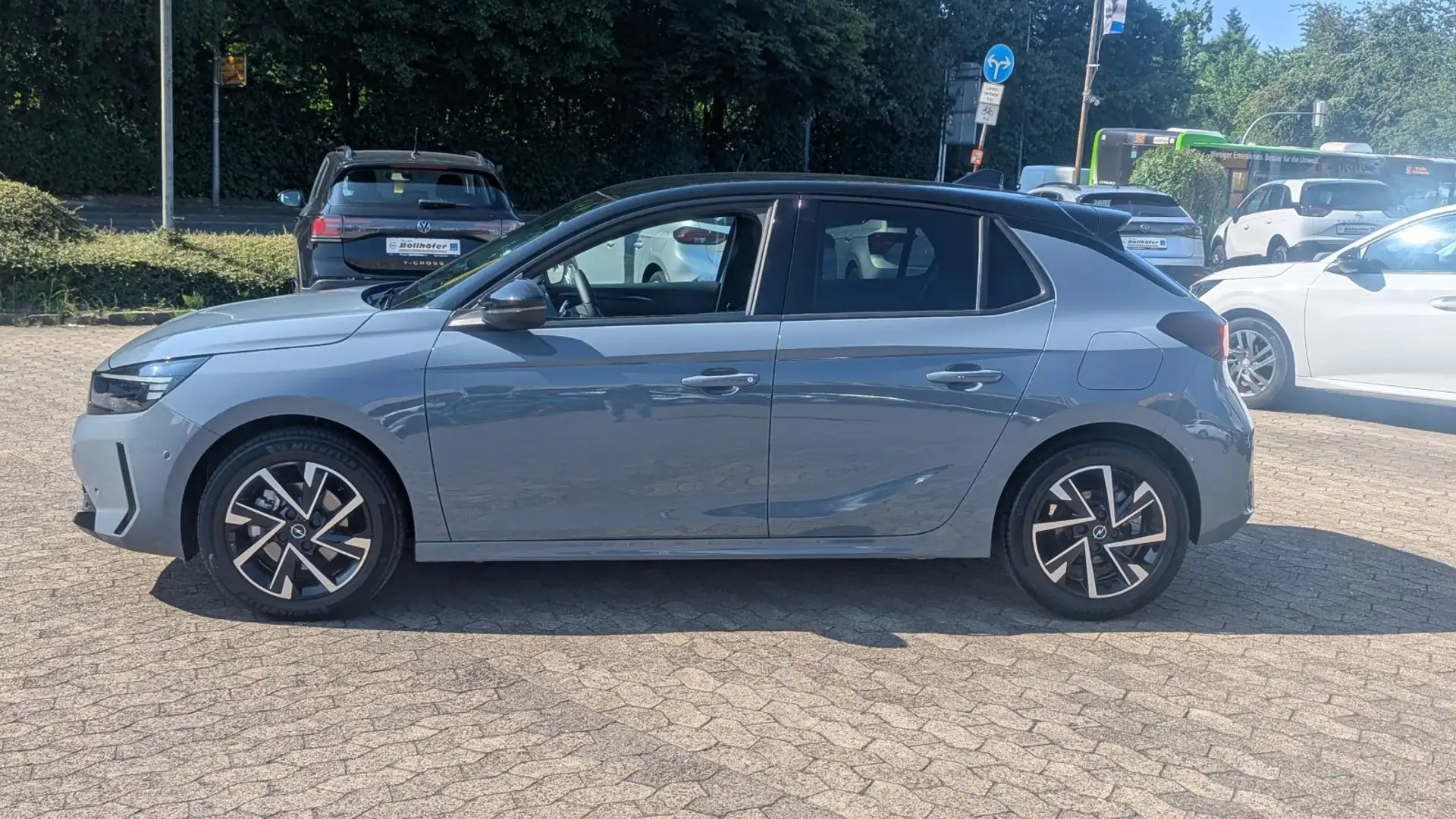 Opel Corsa 1.2 GS NAVI/PDC V+H+CAM/KlimaAT/Keyless Grau - 2