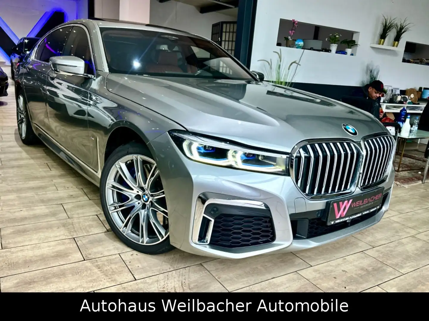 BMW 750 i xDrive M Paket * Mega-Ausstattung *Deutsch* Gris - 2