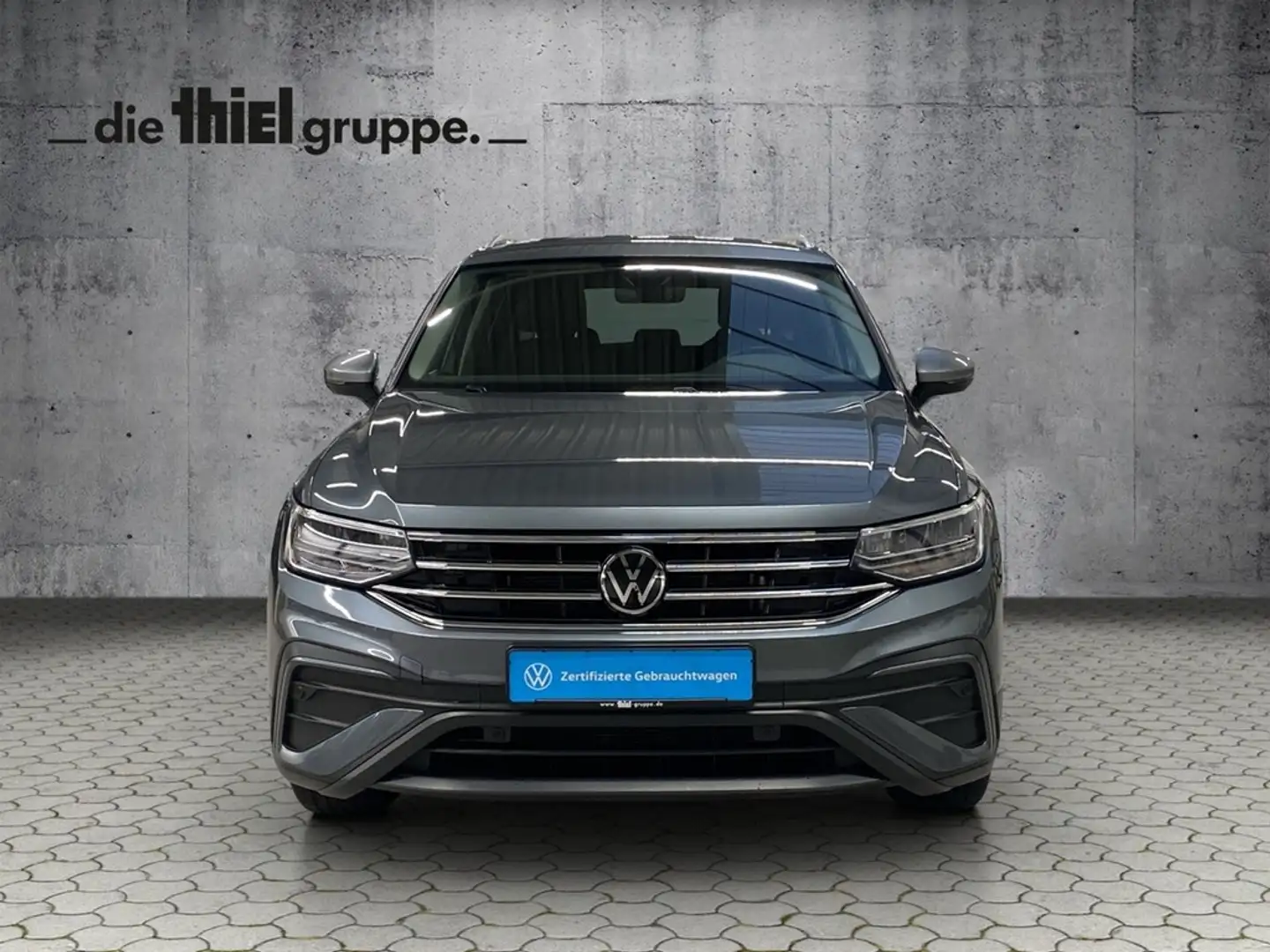 Volkswagen Tiguan Allspace 2.0 TDI Life DSG 4Motion AHK+Navi+LED Grau - 2