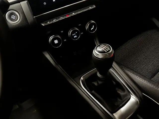 Renault Captur view 15