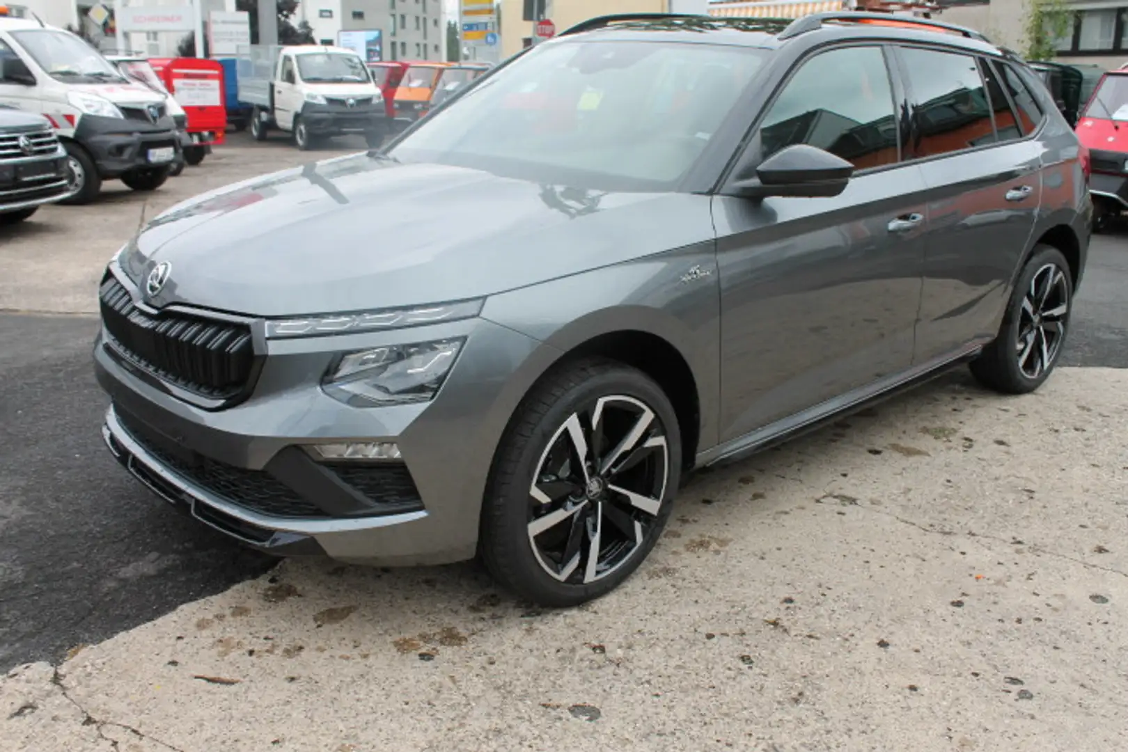 Skoda Kamiq 1,0 DSG Monte Carlo AHK 18" Kame SOFORT !!!! Grau - 1