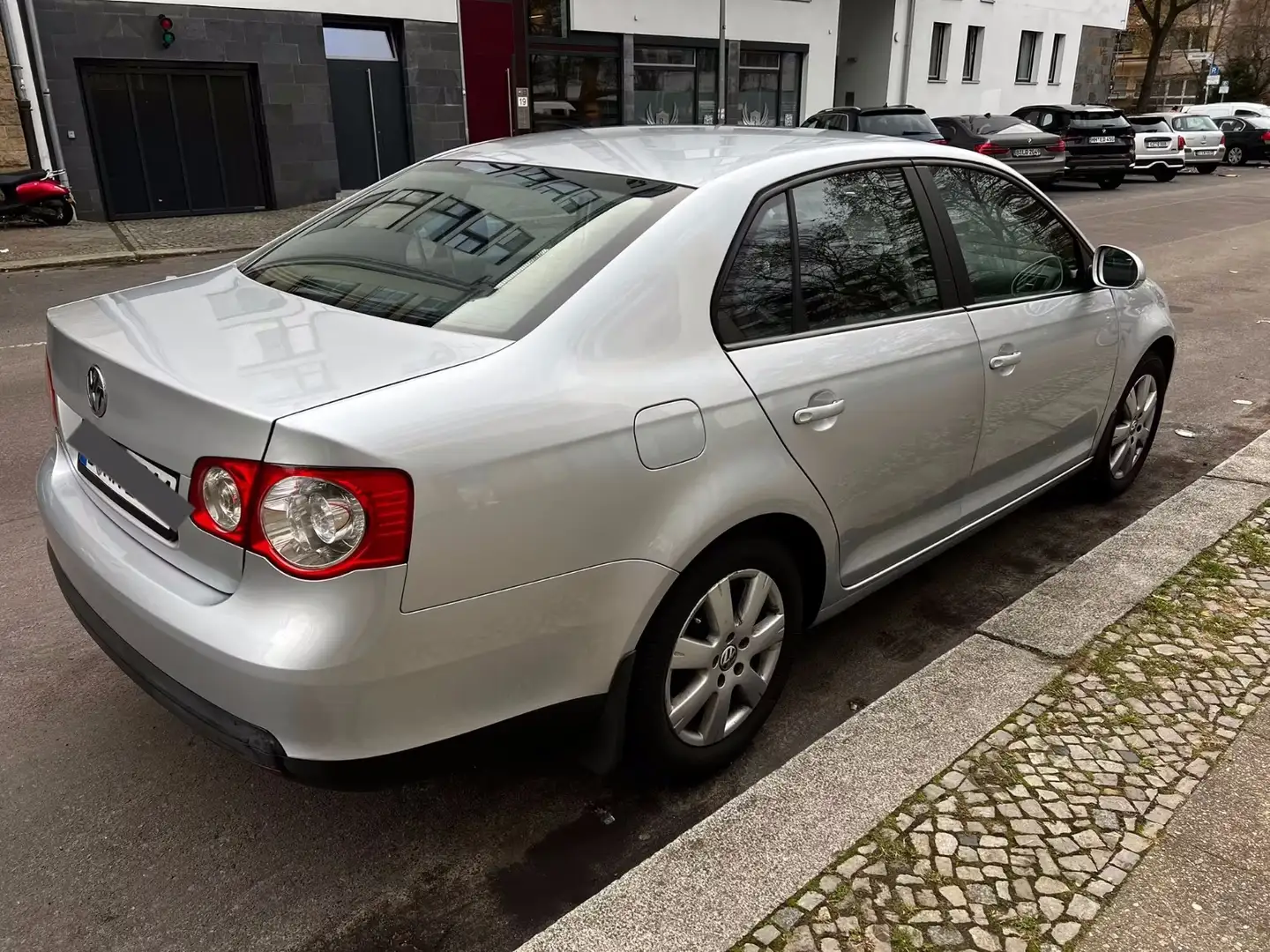 Volkswagen Jetta Jetta 1.6 Trendline Silber - 2