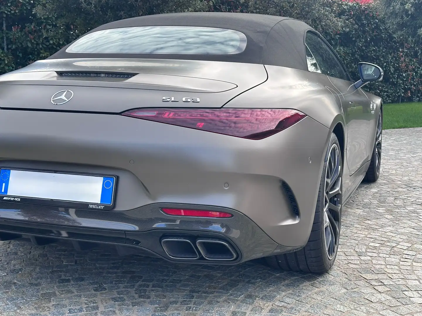 Mercedes-Benz SL 63 AMG AMG SL - R232 Premium Plus 4matic+ auto Šedá - 2