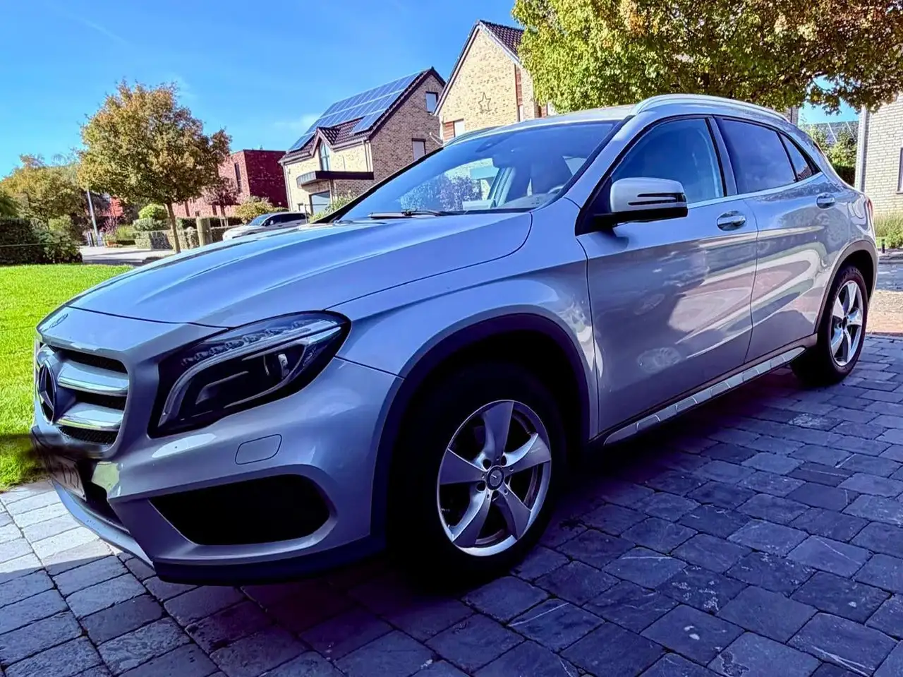 Mercedes-Benz GLA 200