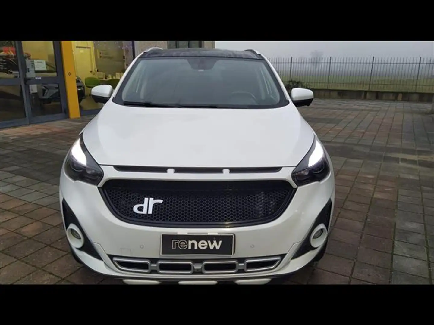 DR Automobiles DR F35 1.5 Turbo Bi-Fuel 156cv Auto Weiß - 2