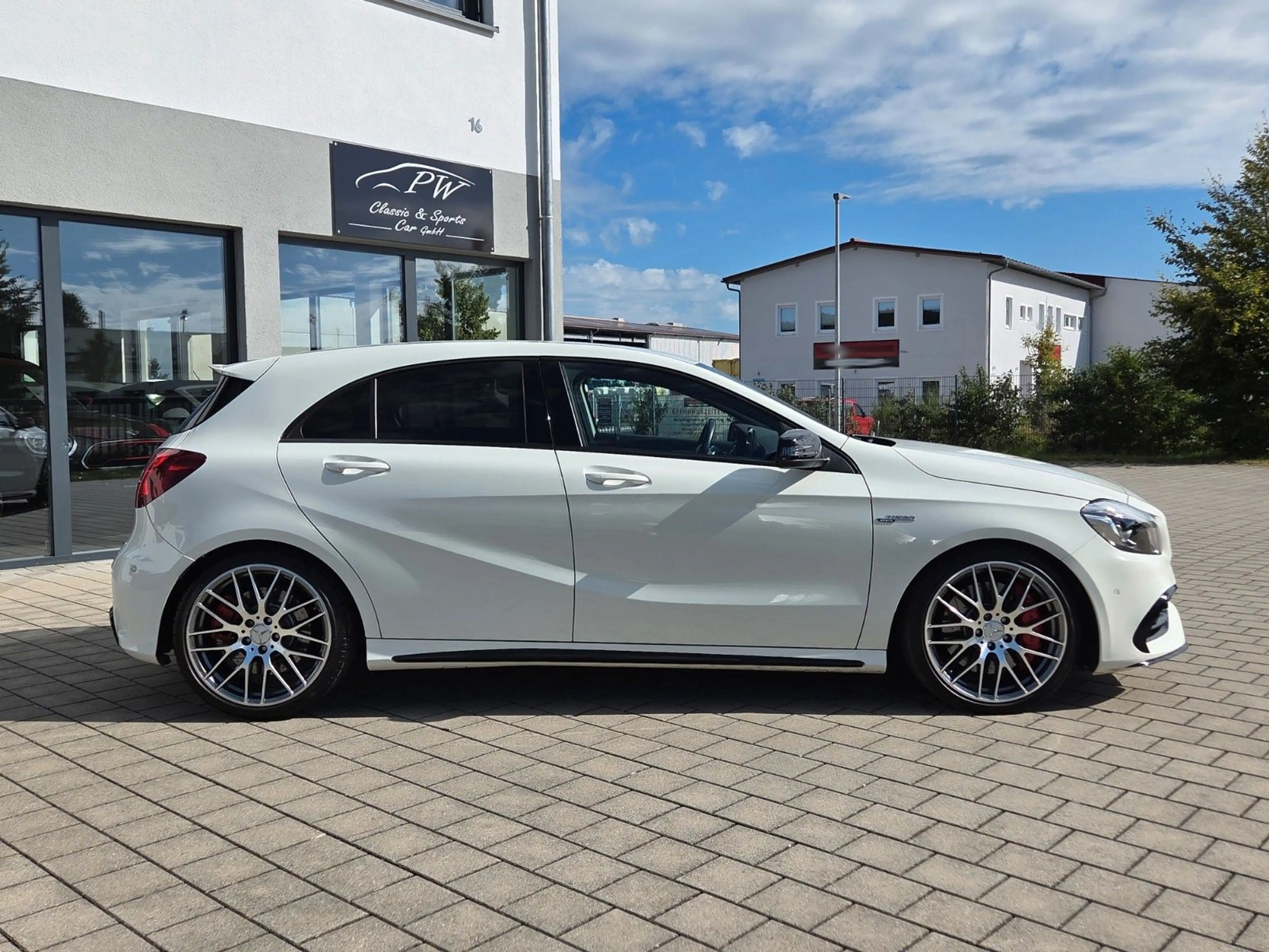 Mercedes-Benz A 45 AMG 4Matic Sport, LED, *AMG*AGA* — photo 3