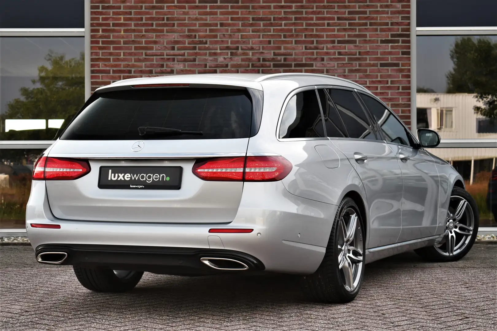 Mercedes-Benz E 200 Estate Avantgarde Sport El-dak 19inch-AMG Alarm4 L Grijs - 2