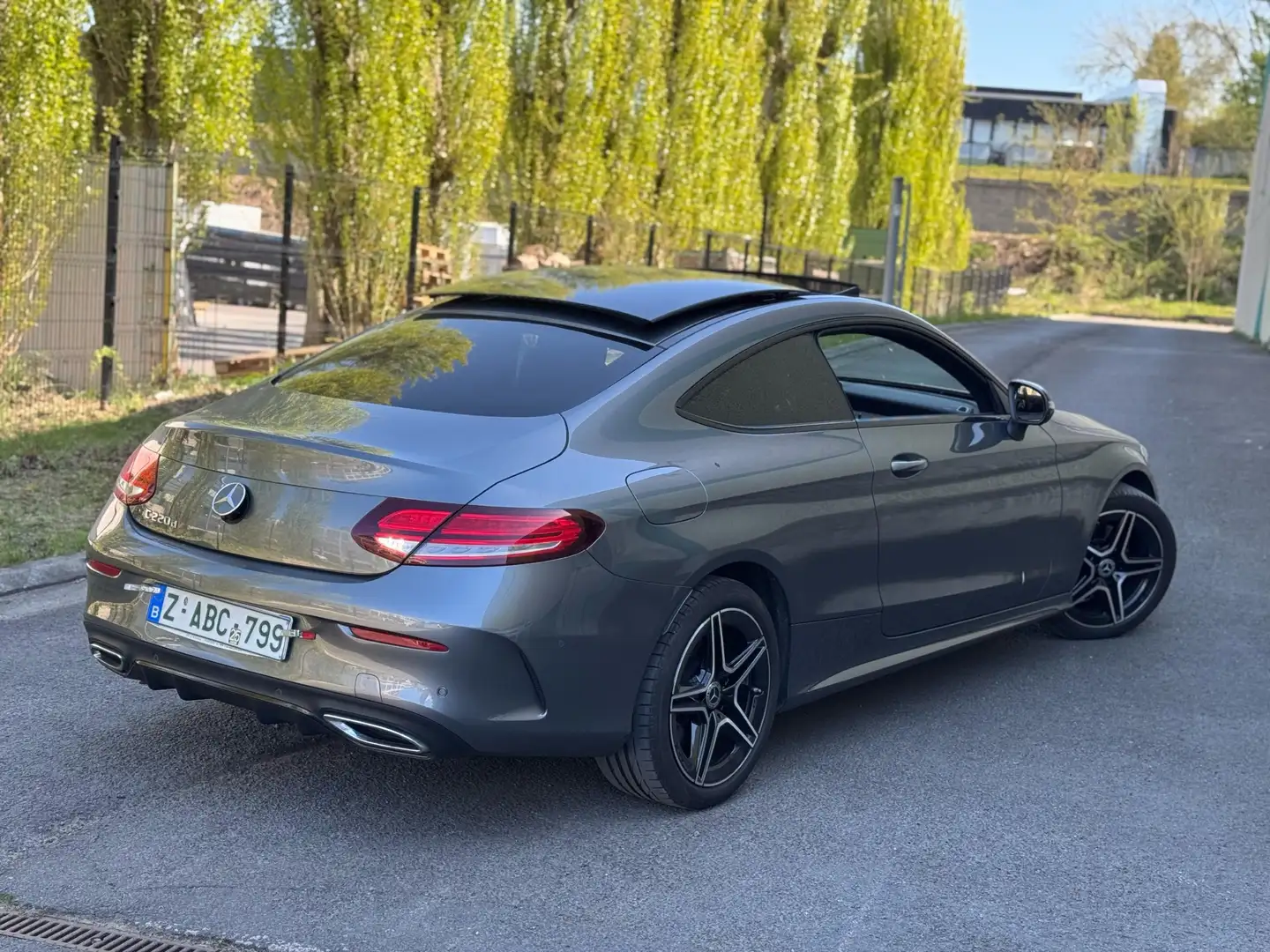 Mercedes-Benz C 220 Break d 4-Matic AMG Line Gris - 2