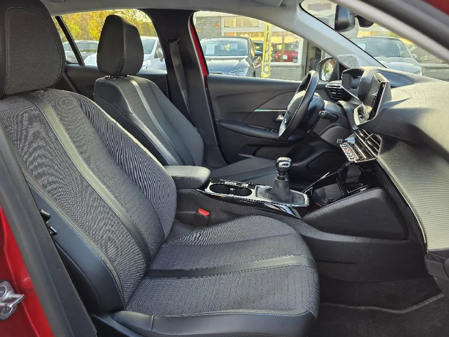 Peugeot 208 BlueHDi 100cv Allure e-cockpit - 2