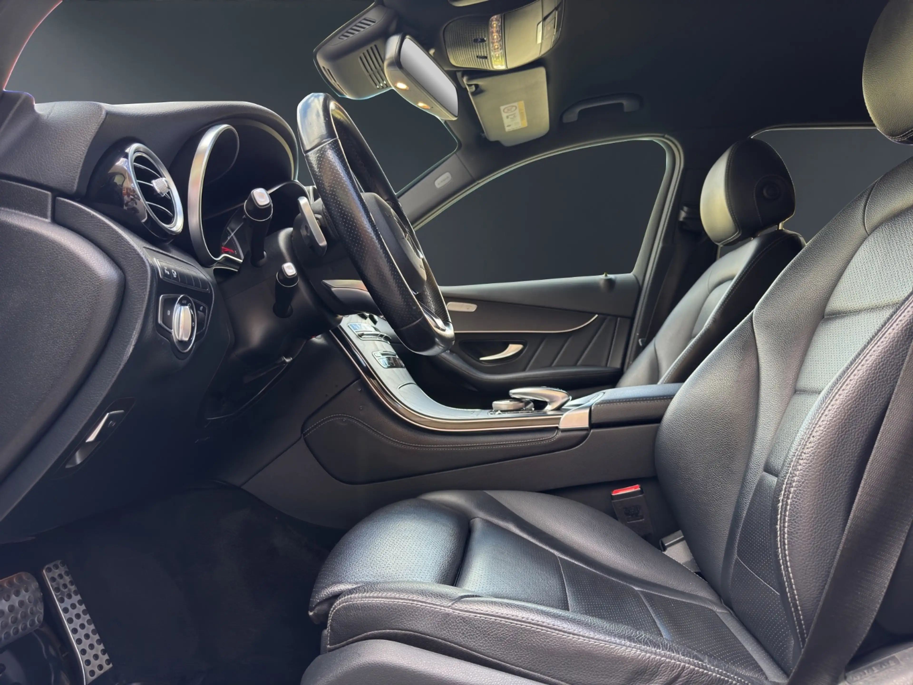 Mercedes-Benz GLC 250 d 4MATIC Klima Shz Ambi eHeck AMG Xenon — photo 9