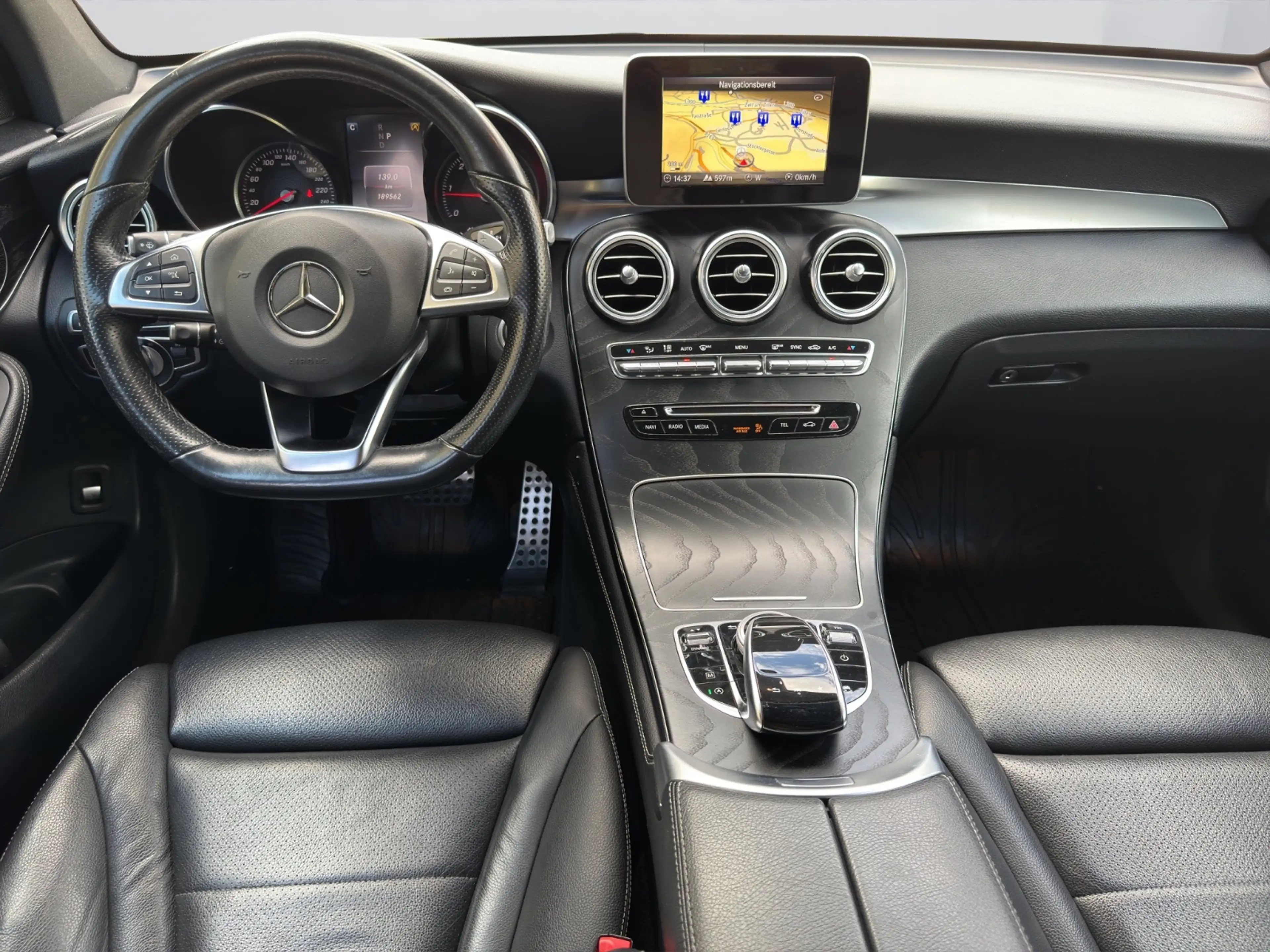 Mercedes-Benz GLC 250 d 4MATIC Klima Shz Ambi eHeck AMG Xenon — photo 10