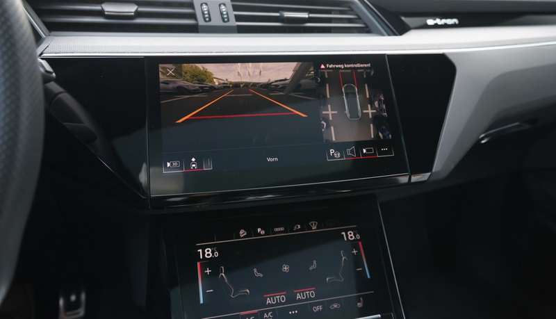 Audi Q8 S line 50 e-tron quattro 250 kW — photo 7