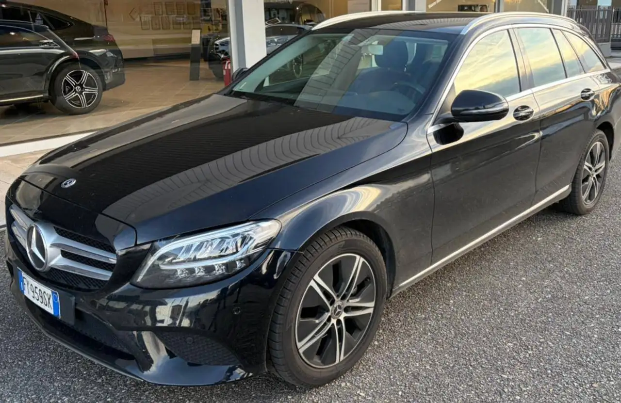 Mercedes-Benz C 220