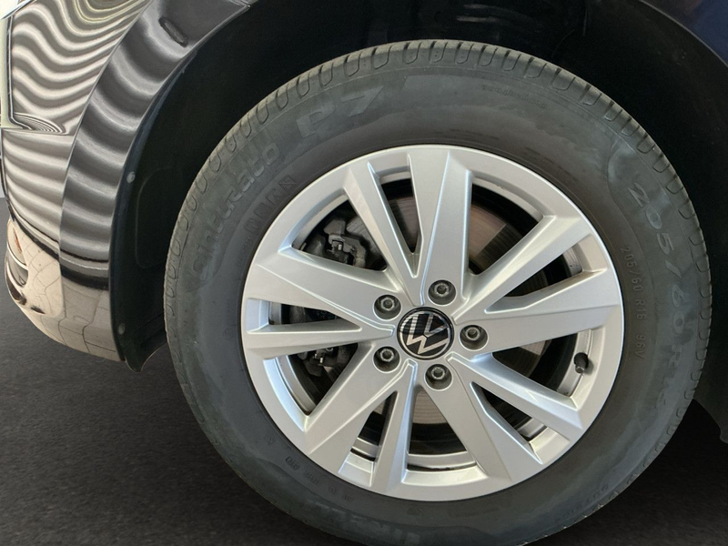 Volkswagen Touran 2.0 TDI DSG Comfortline, IQ.DRIVE, RFK Navi — photo 12