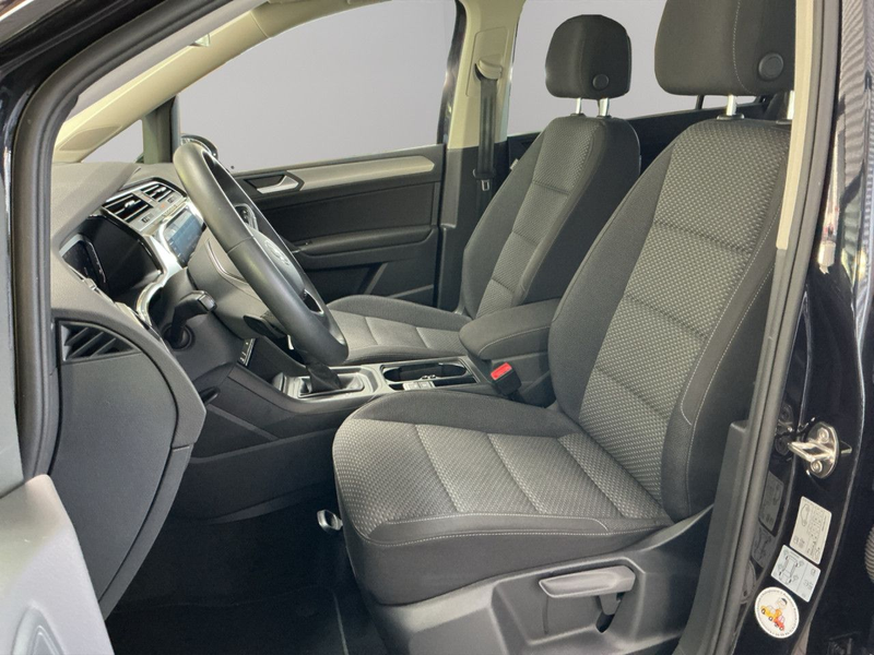Volkswagen Touran 2.0 TDI DSG Comfortline, IQ.DRIVE, RFK Navi — photo 13