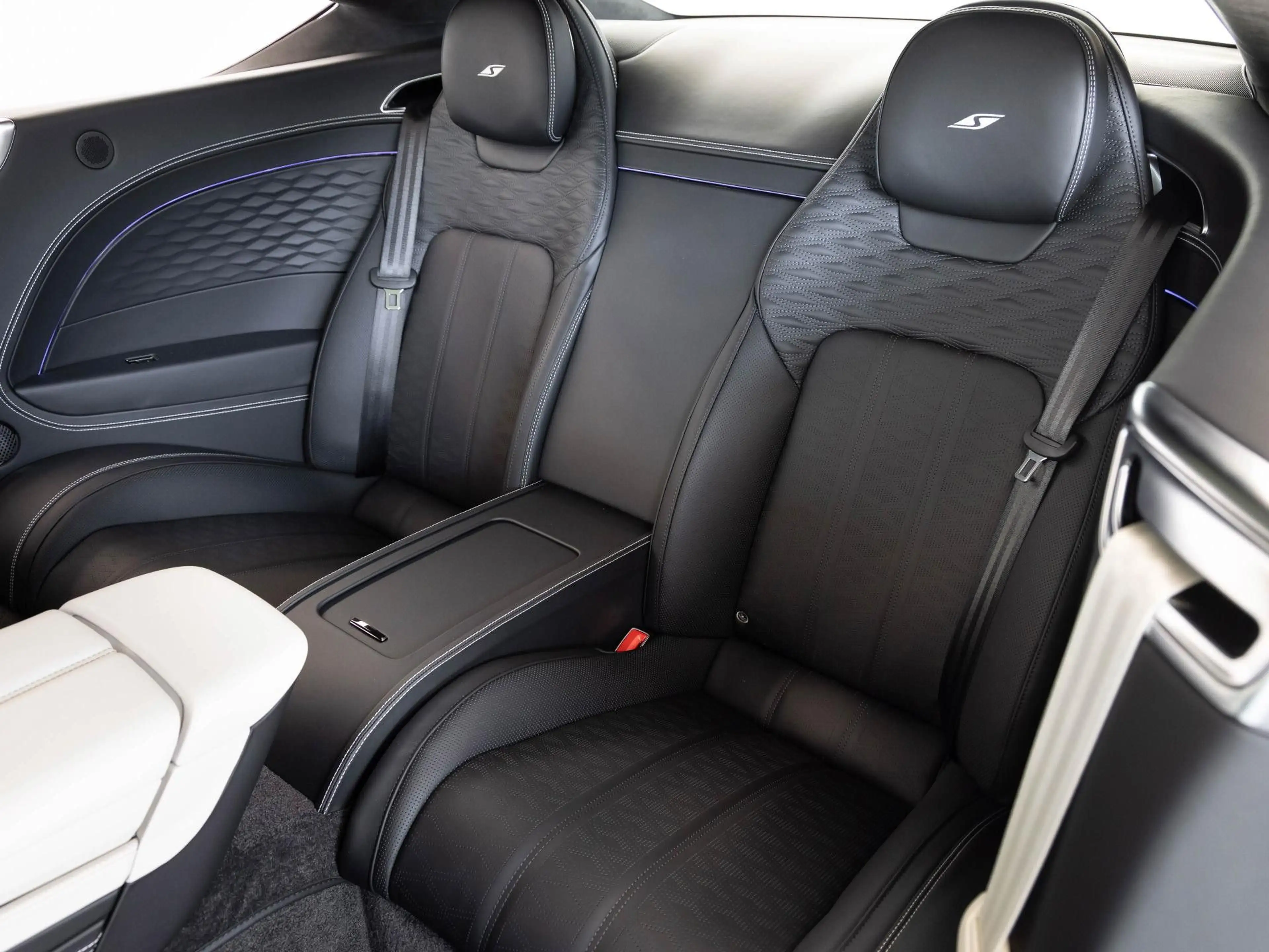 Bentley Continental GT S (MY26) Hybrid von BENTLEY FRANKFU — photo 9