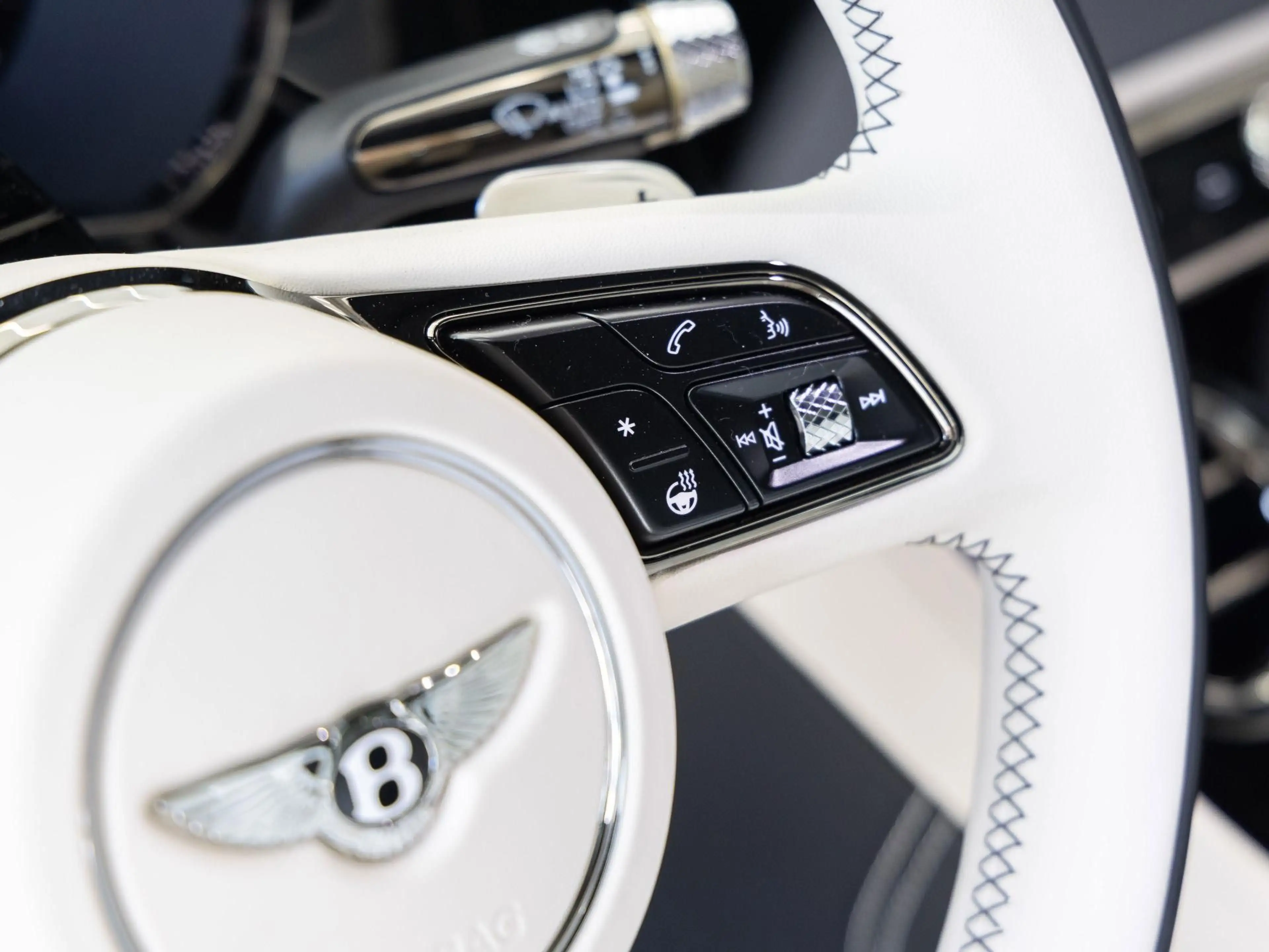 Bentley Continental GT S (MY26) Hybrid von BENTLEY FRANKFU — photo 12