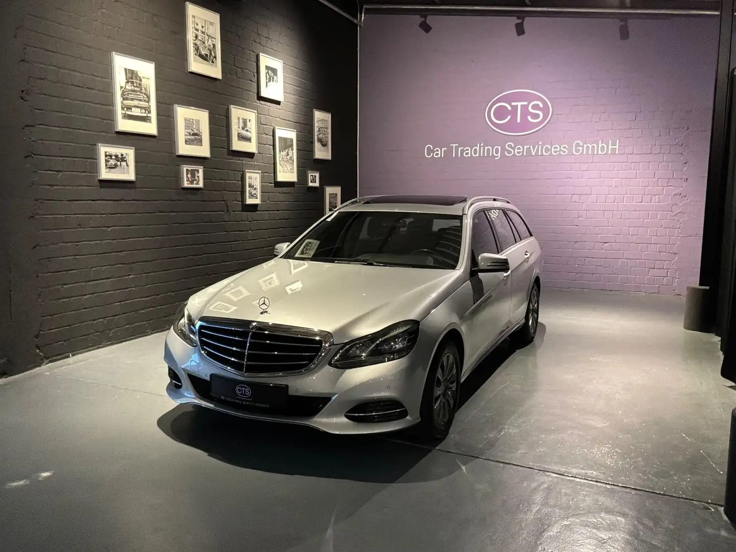 Mercedes-Benz E 220 E / Schiebedach / 2 Hand / sehr gepflegt Silber - 2