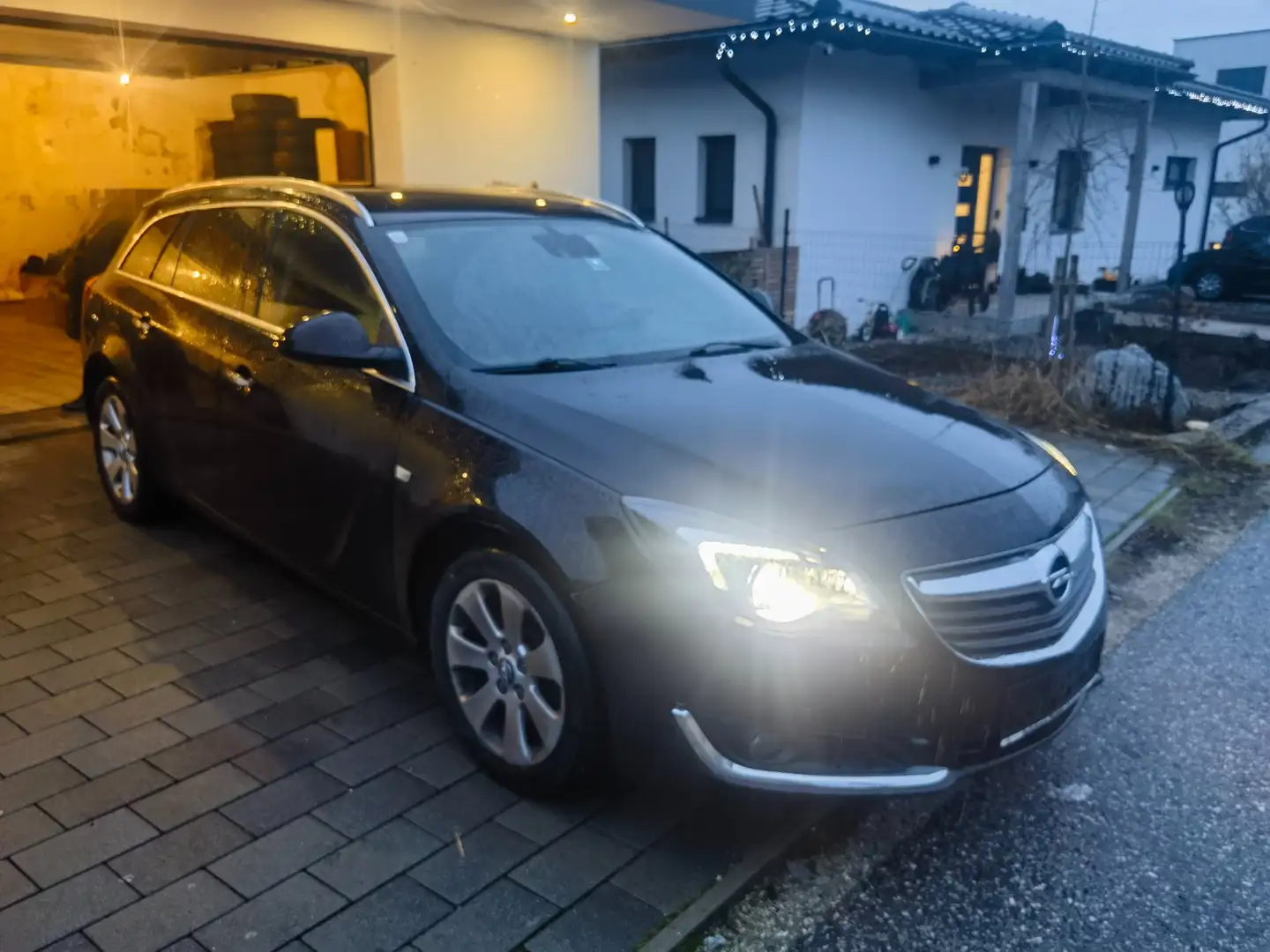 Opel Insignia Insignia Country Tourer 2,0 CDTI Ecotec Allrad Aut Braun - 2