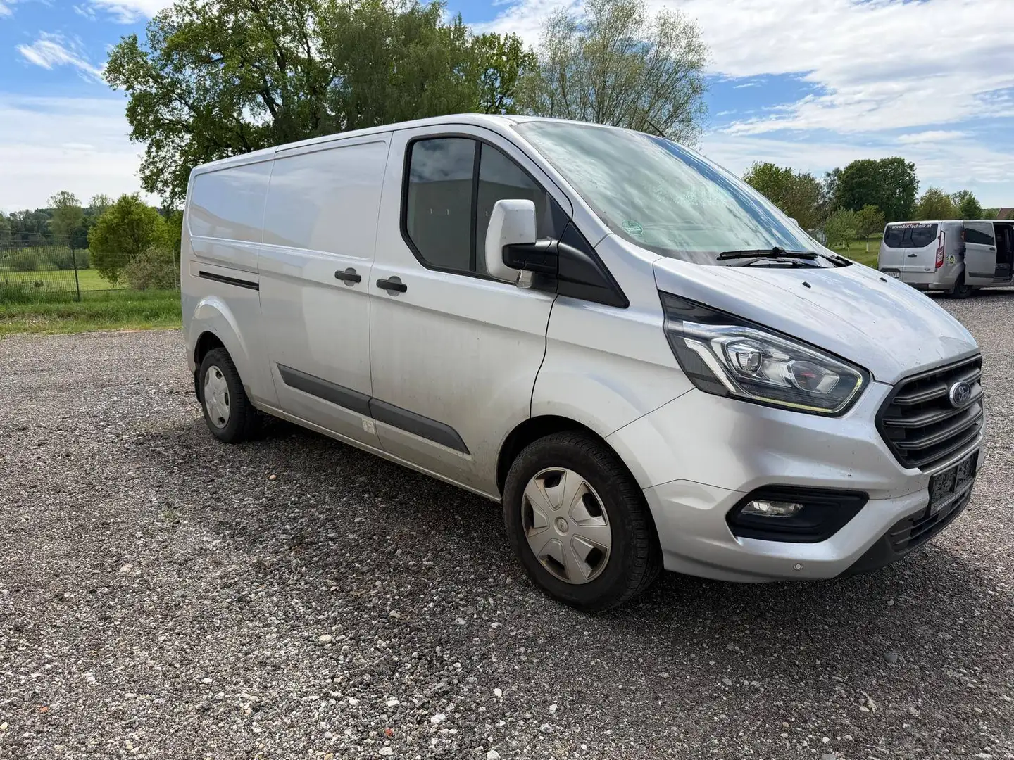Ford Transit Custom Transit Custom Variobus 2,0 TDCI L1H1 320 Trend mHEV Trend Silber - 1