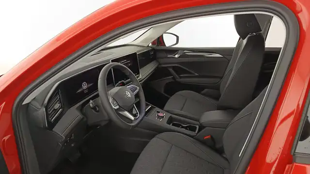 Volkswagen Tiguan view 9