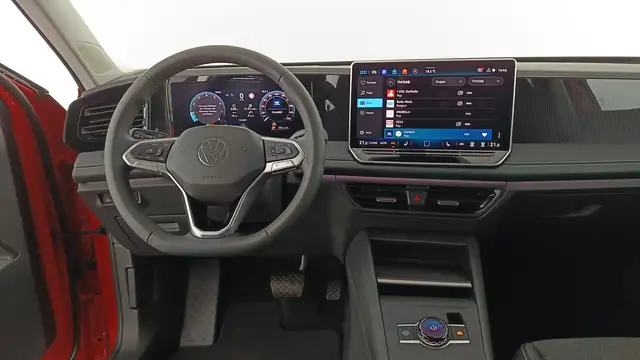 Volkswagen Tiguan view 12