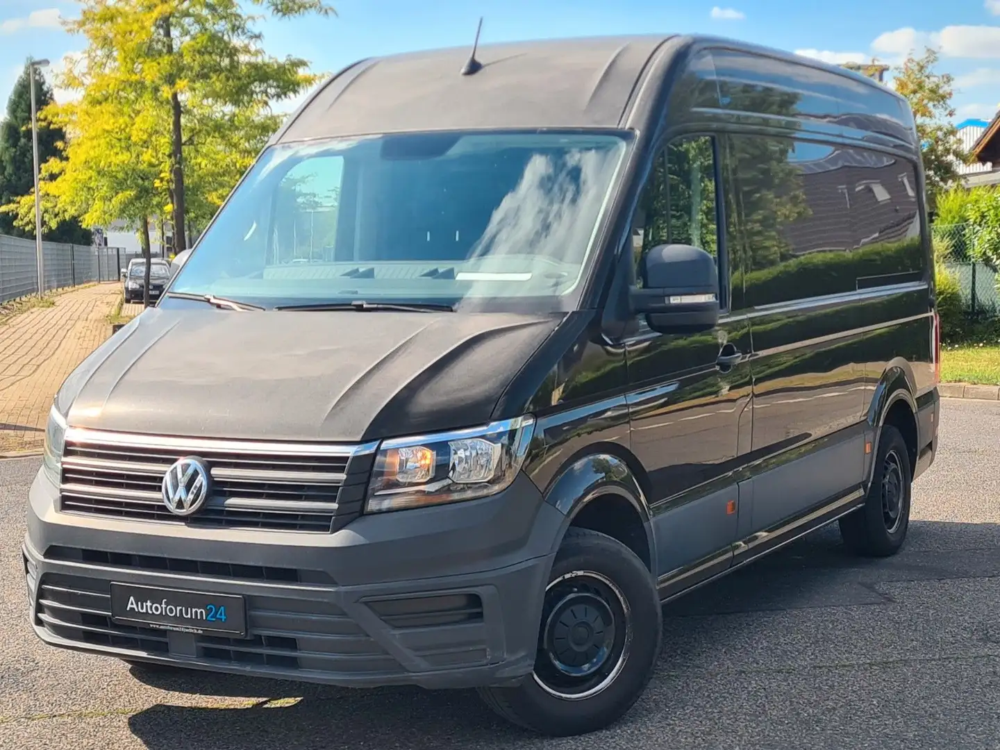 Volkswagen Crafter Kasten Kasten 30 mittellang Hochdach FWD Braun - 1
