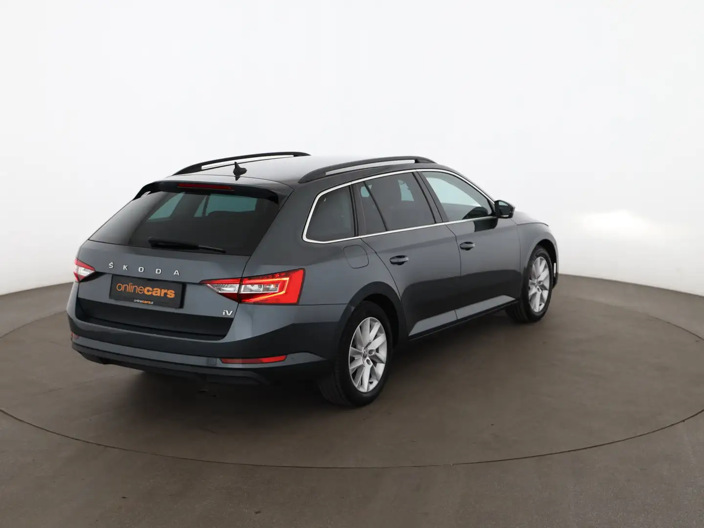 Skoda Superb Combi 1.4 TSI Ambition Aut LED 360-CAM NAV Grau - 2