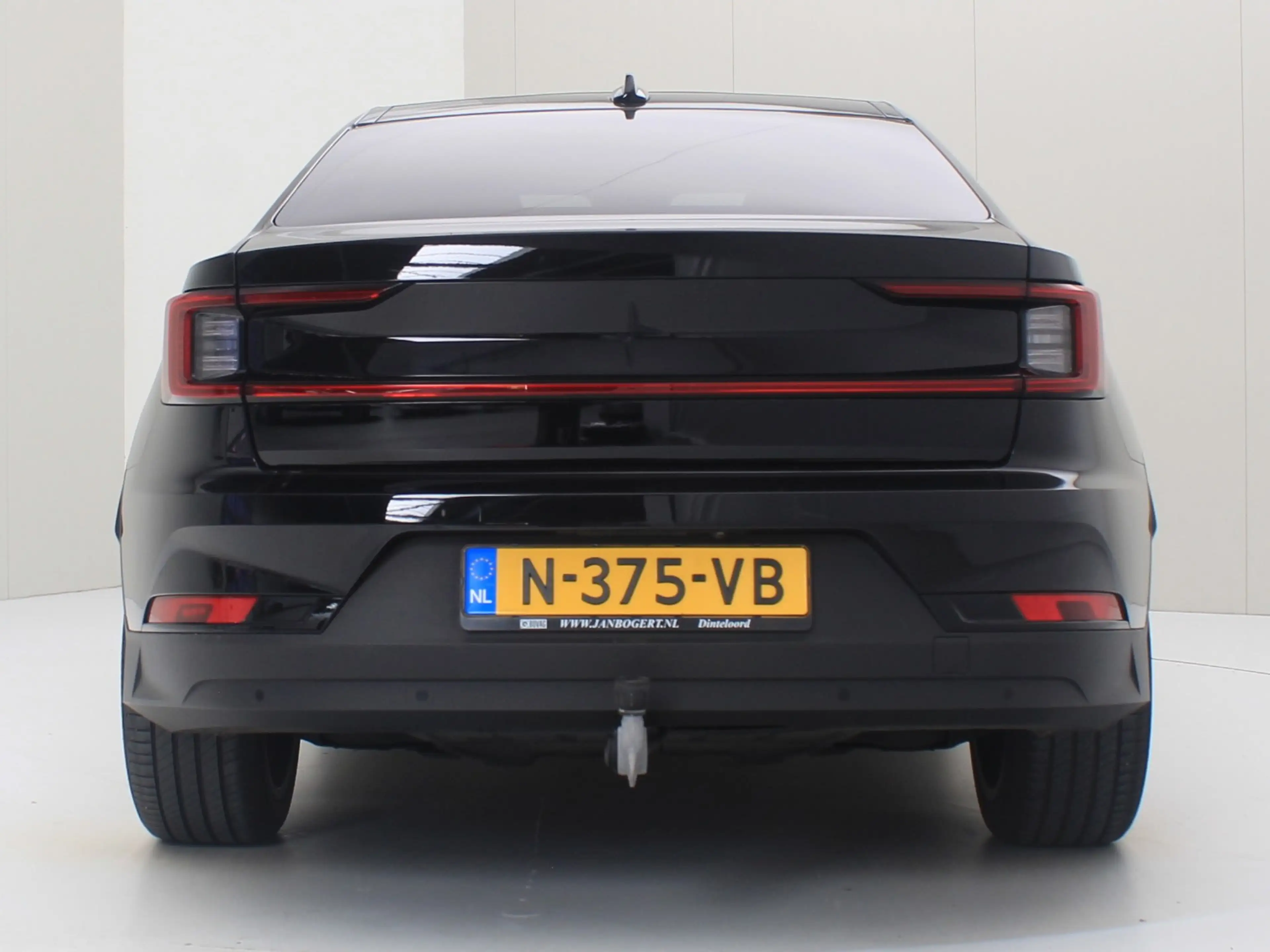 Polestar 2 Long Range Single Motor 231PK 90% SoH [ TREKHAAK+P — photo 7