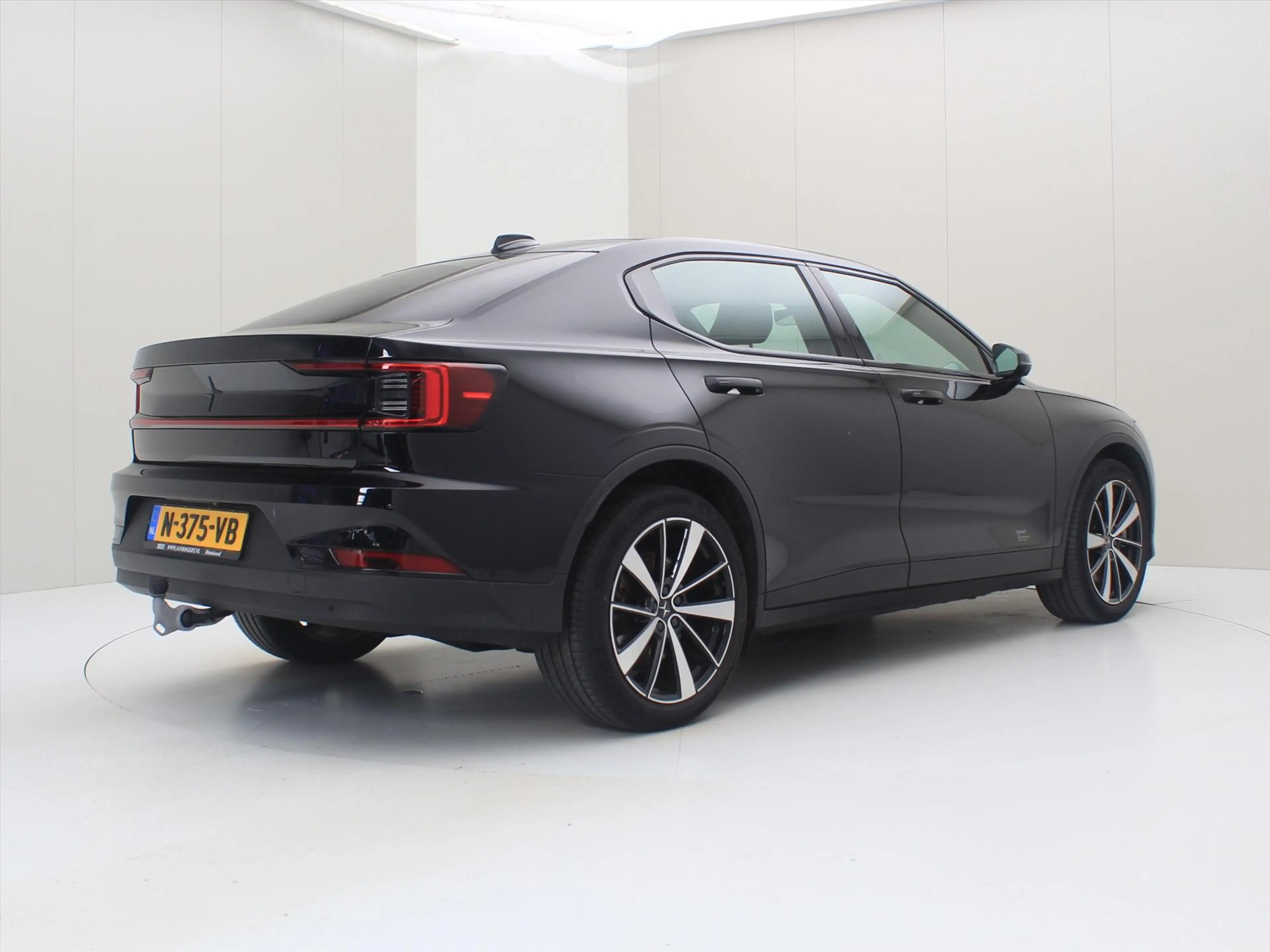 Polestar 2 Long Range Single Motor 231PK 90% SoH [ TREKHAAK+P — photo 3