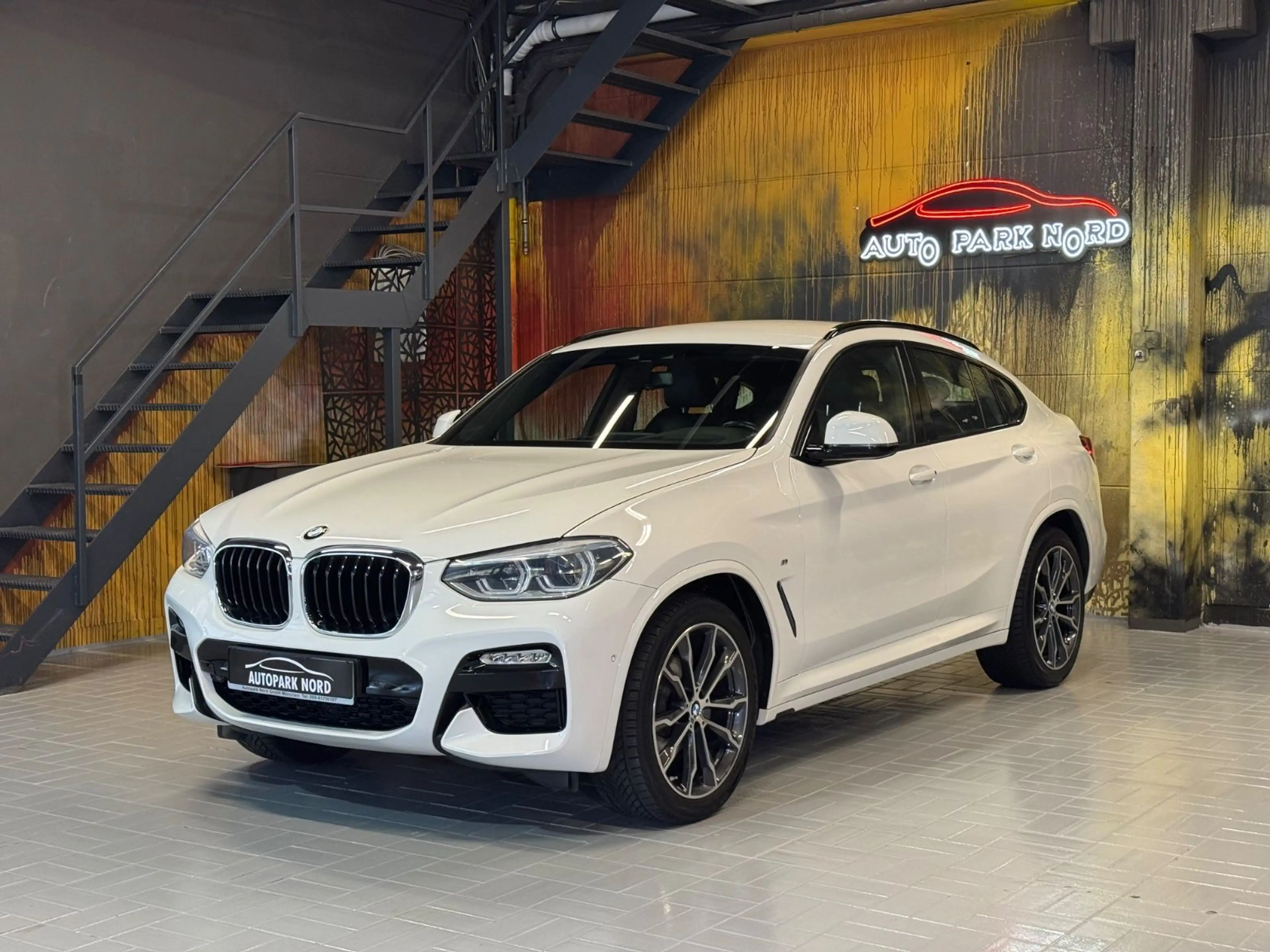 BMW X4 xDrive 20i M Sport Aut. LED~HEADUP~KAMERA~ — photo 3