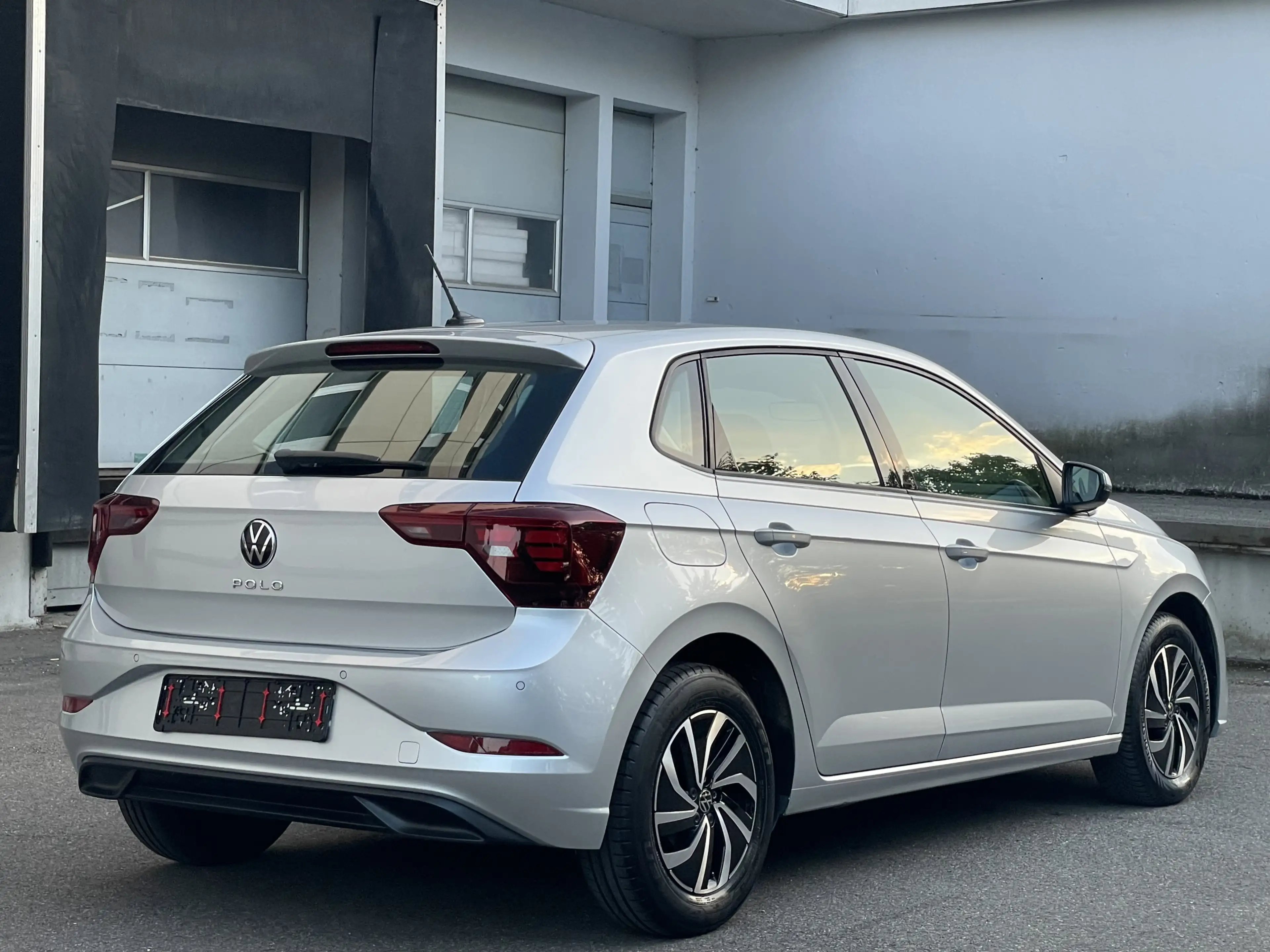 Volkswagen Polo Life LED ACC Virtual-Cockpit Rü-Kamera — photo 6