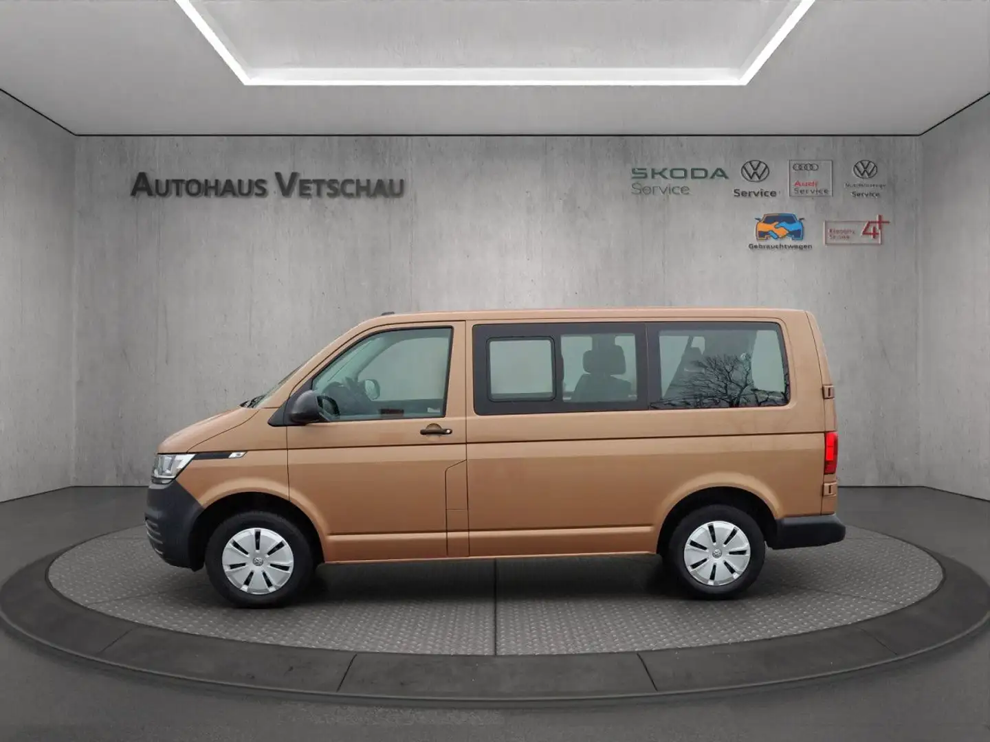 Volkswagen T6.1 Kombi T6.1 Transporter Kombi 2.0 TDI KR Bluetooth Klima Zlatá - 2
