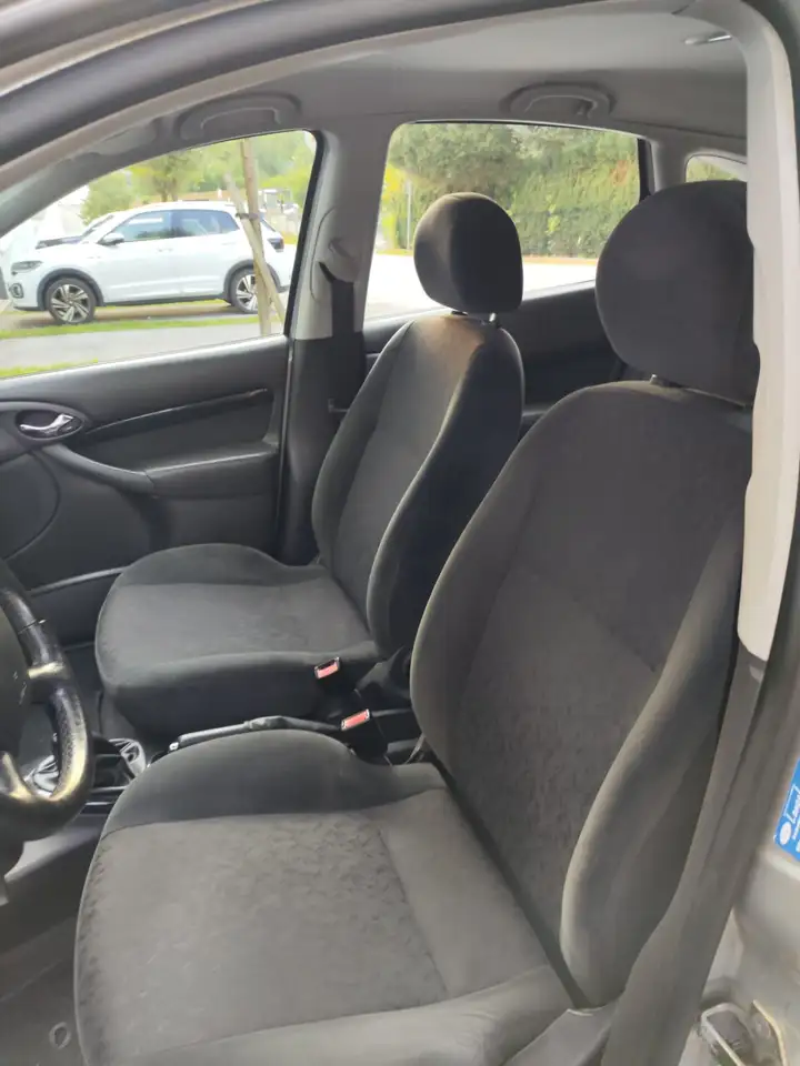 Ford Focus Turnier Ghia, foto 8