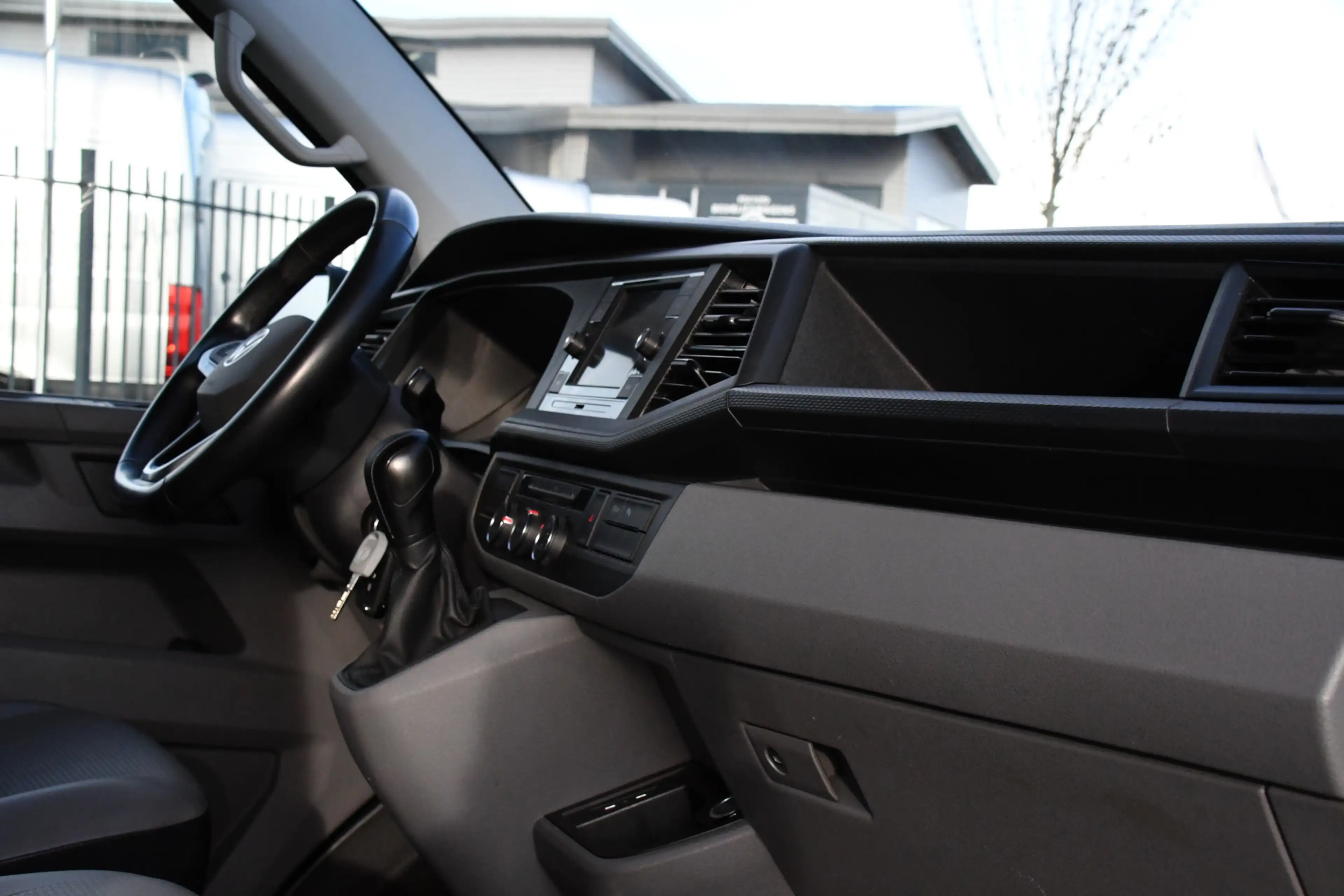 Volkswagen T6.1 Transporter 2.0 TDI L2H1 ABT Edition Carplay, Stoelverwarming, — photo 12