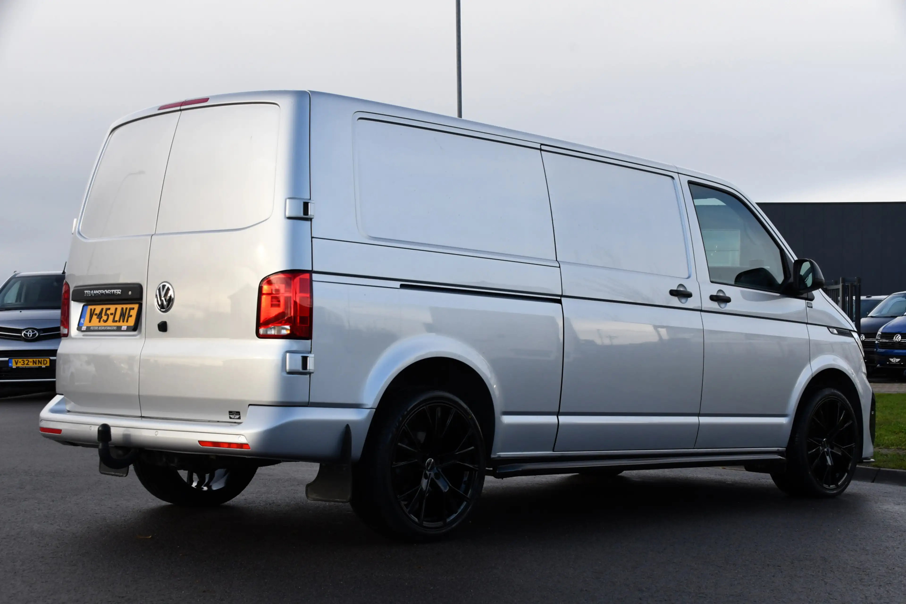 Volkswagen T6.1 Transporter 2.0 TDI L2H1 ABT Edition Carplay, Stoelverwarming, — photo 6