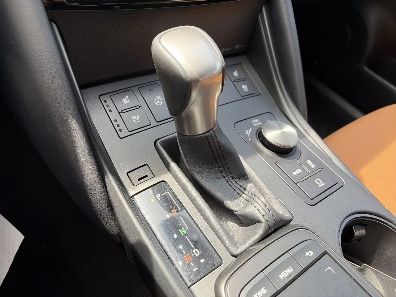 Lexus IS снимка Lexus IS