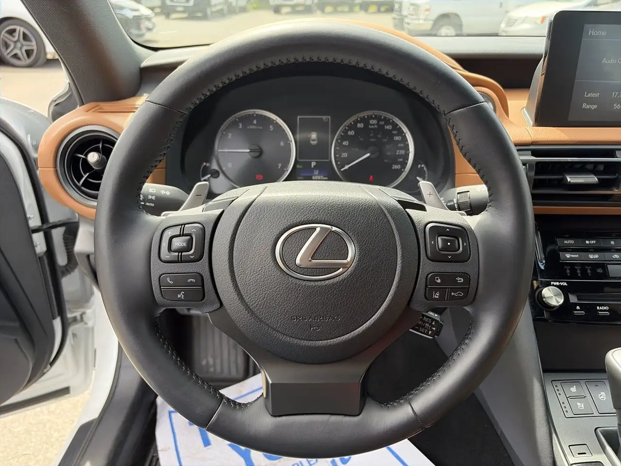 Lexus IS снимка Lexus IS