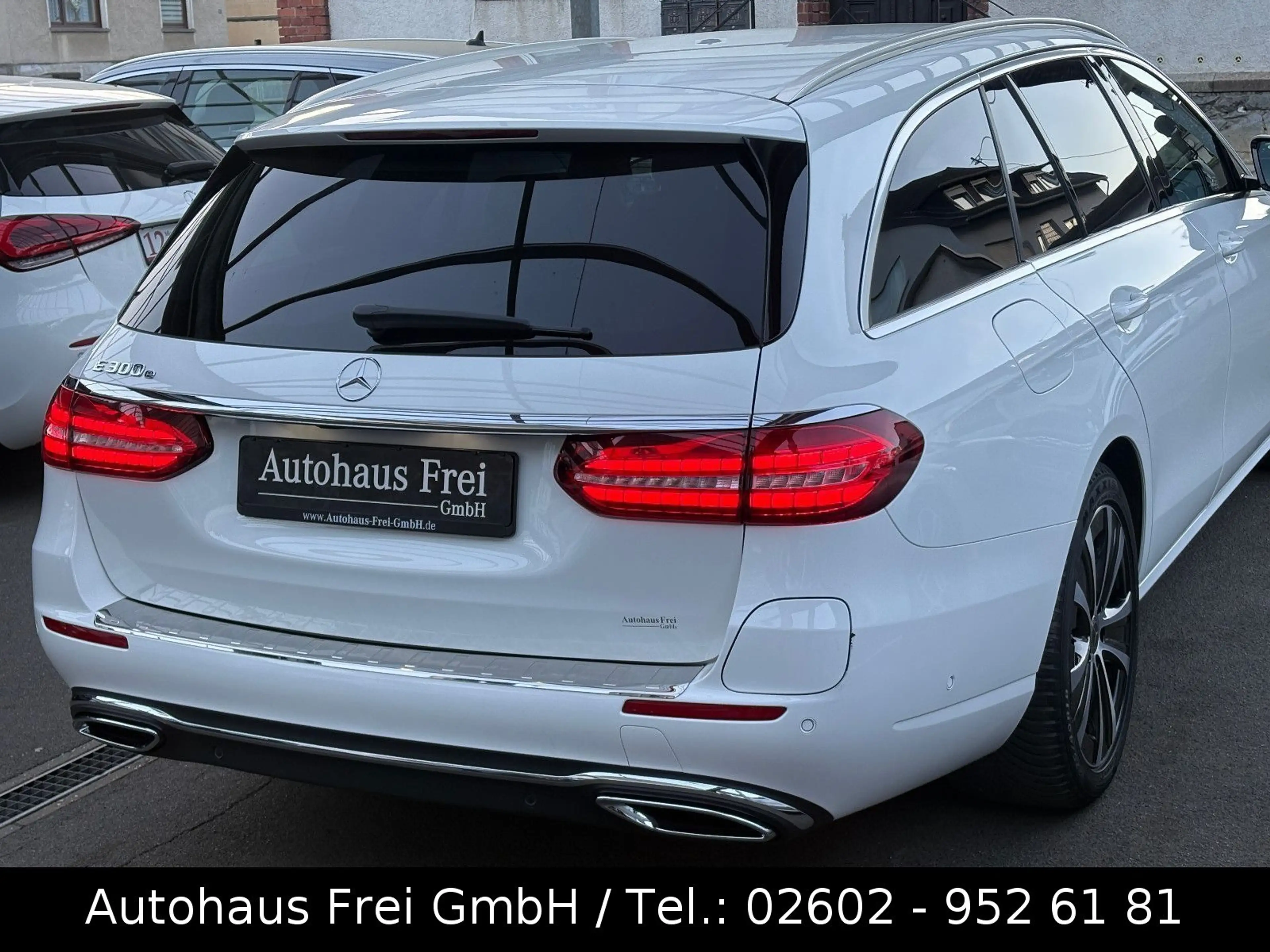Mercedes-Benz E 300 e T AVANTGADRE*GARANTIE*AHK*WIDSCREEN*2HAN — photo 7