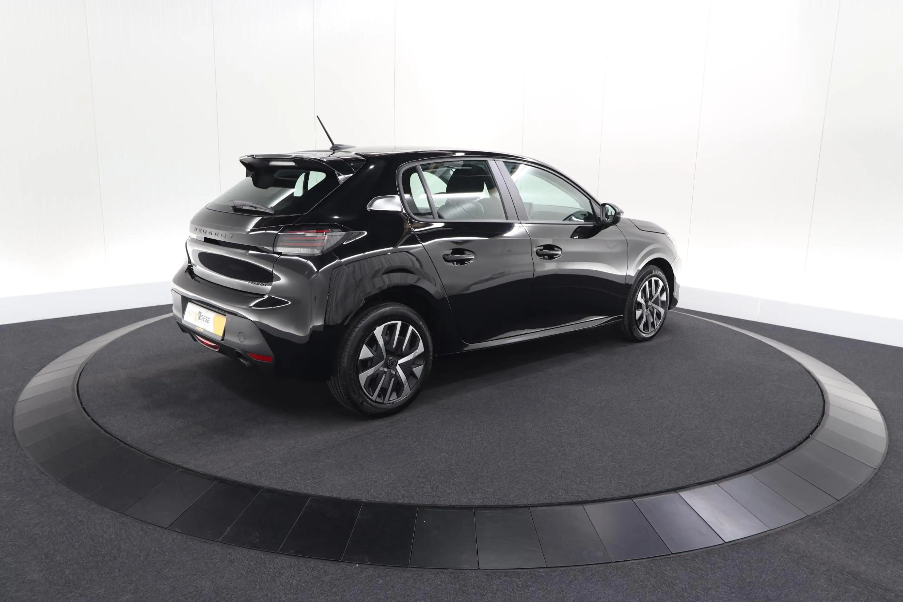 Peugeot 208 1.2 Hybrid 110 e-DCS6 Business | Direct Leverbaar — photo 11