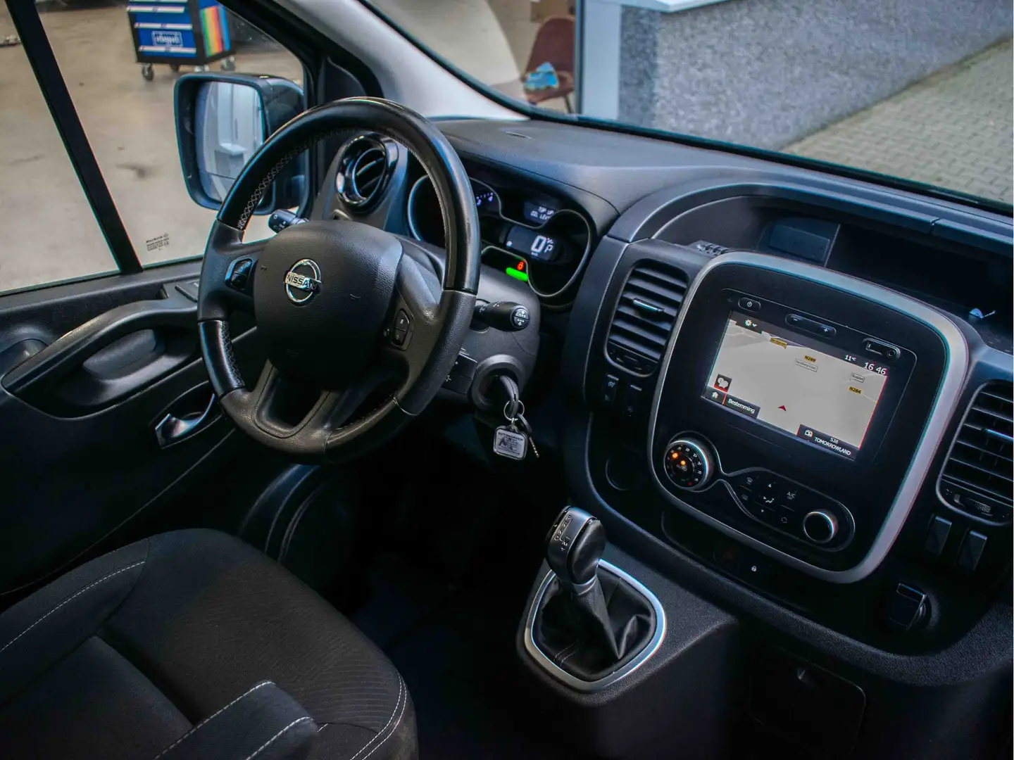 Nissan NV300 2.0 dCi 145 L2H1 | Carplay / Android | Deurslot | Grijs - 2