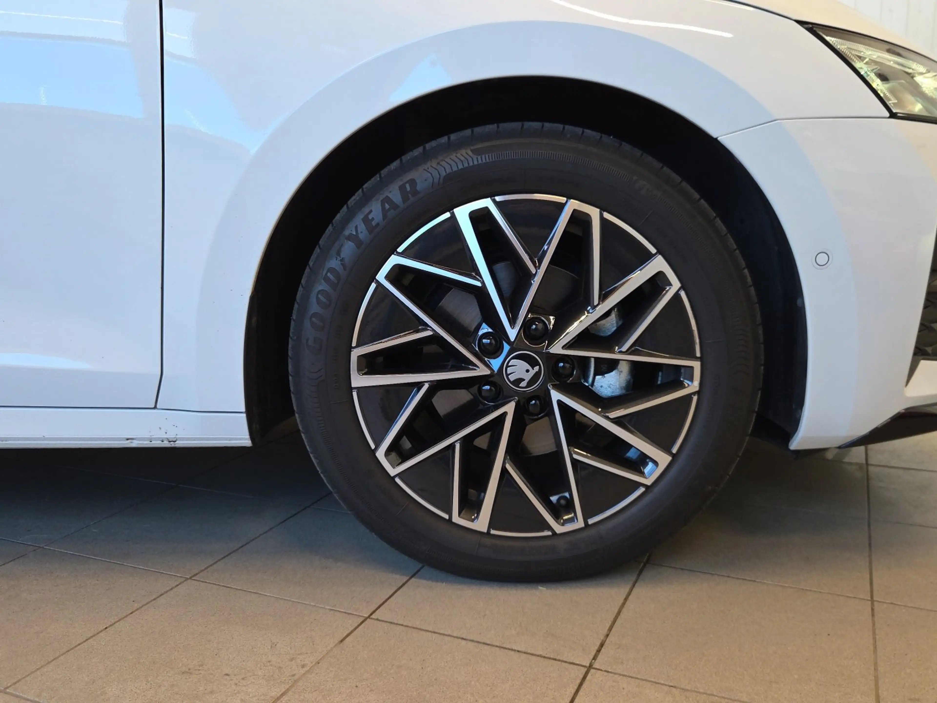 Skoda Octavia Sportline TSI mHEV DSG — photo 6