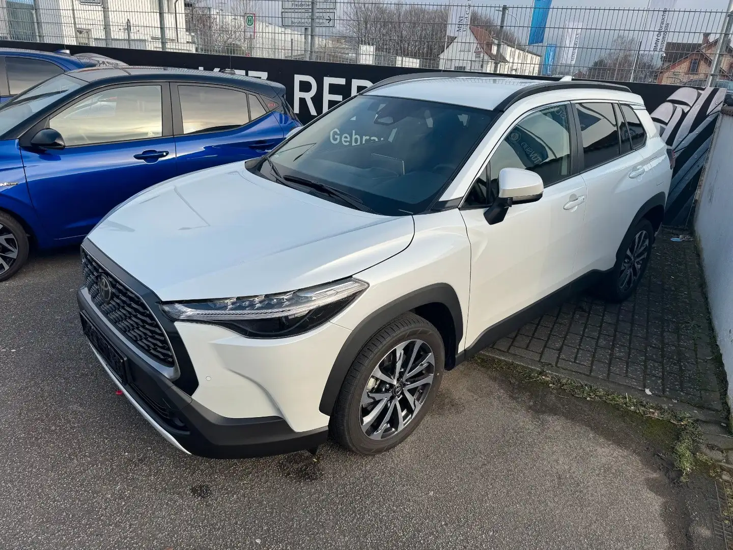 Toyota Corolla Cross Hybrid FWD Team Deutschland/Orig4T Weiß - 2