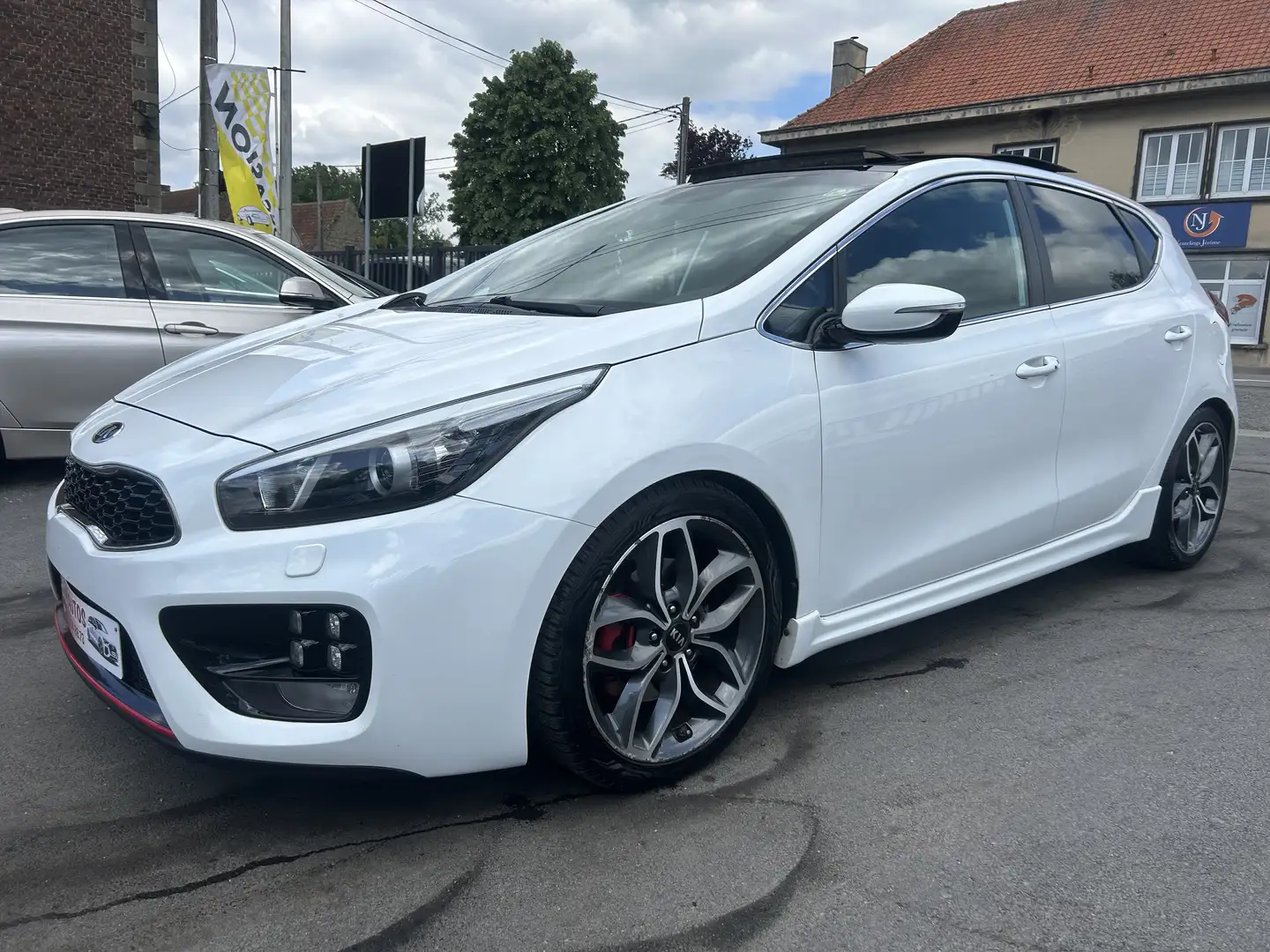 Kia Ceed / cee'd GT 1.6 T-GDi Sense 1er Proprio avec carnet complet Weiß - 1
