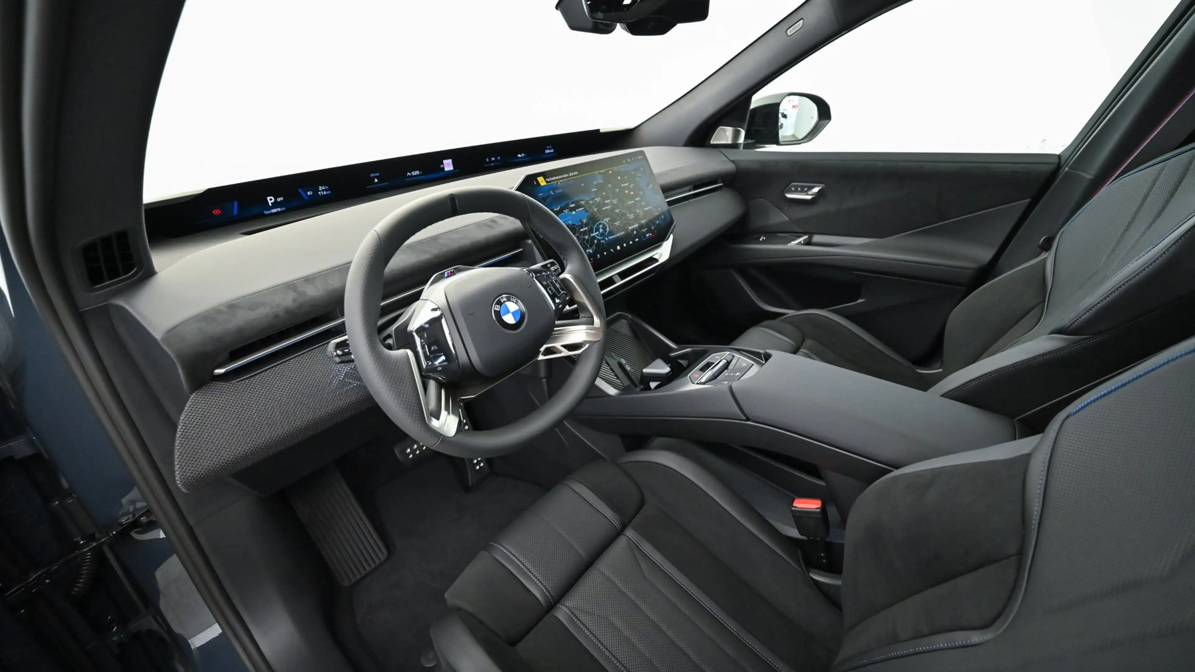 BMW iX3 50 xDrive 108,7kWh M-Sportpaket Pro — photo 14
