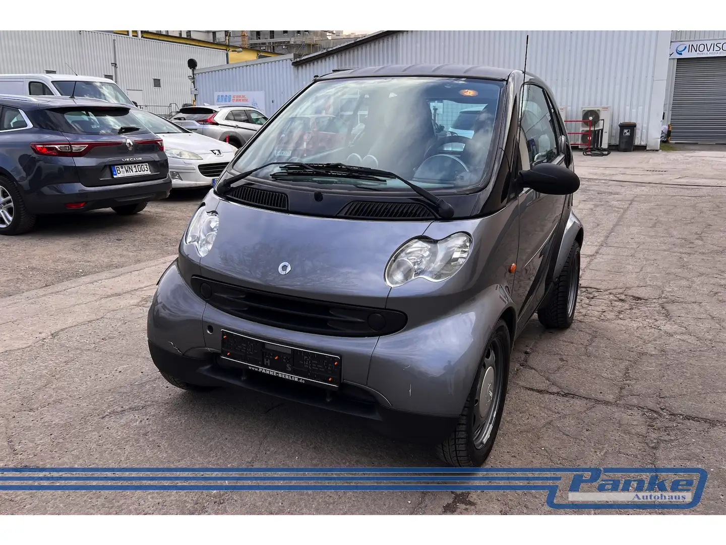 smart forTwo Basis 2trg.*HalbAut*Allwetter*11/25TÜV*SW Grau - 1