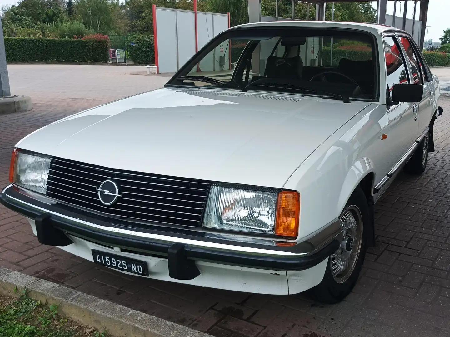 Opel Rekord 2.0E iniezione Alb - 2