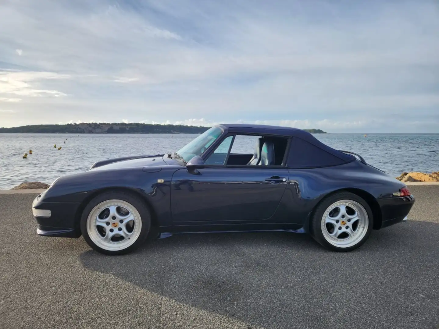 Porsche 993 993 Carrera 2 Cabriolet Blau - 2