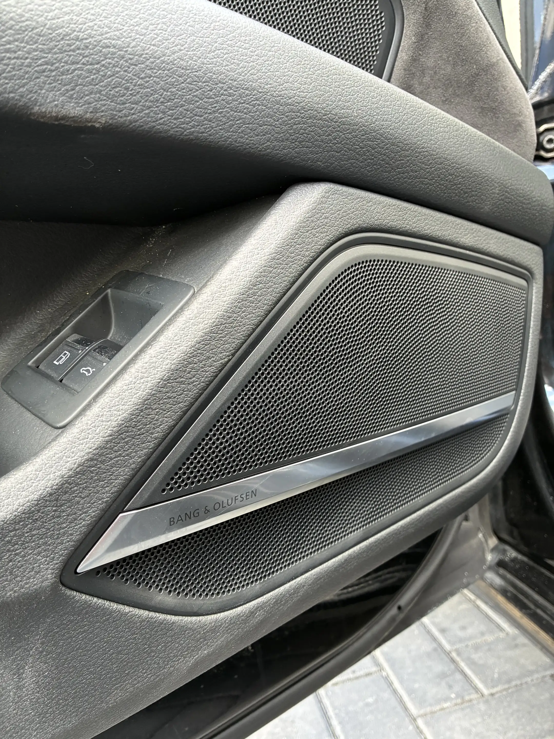 Audi A8 60 TFSI e q PL+ — photo 11
