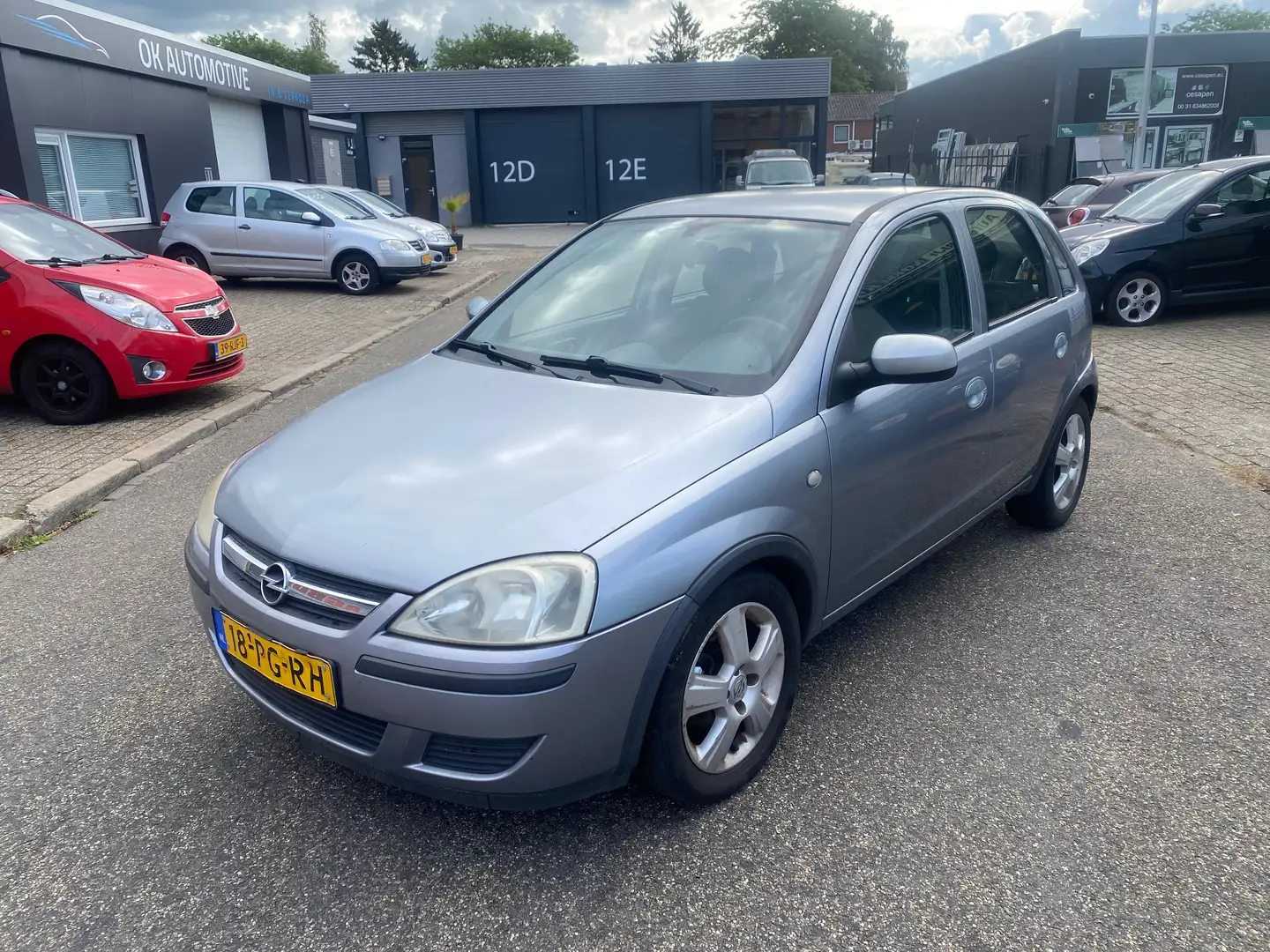 Opel Corsa Corsa 1.2-16V Maxx Zilver - 1